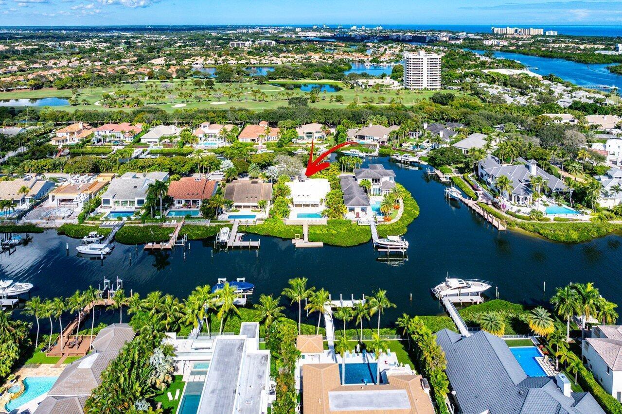 ADMIRALS COVE - Residential