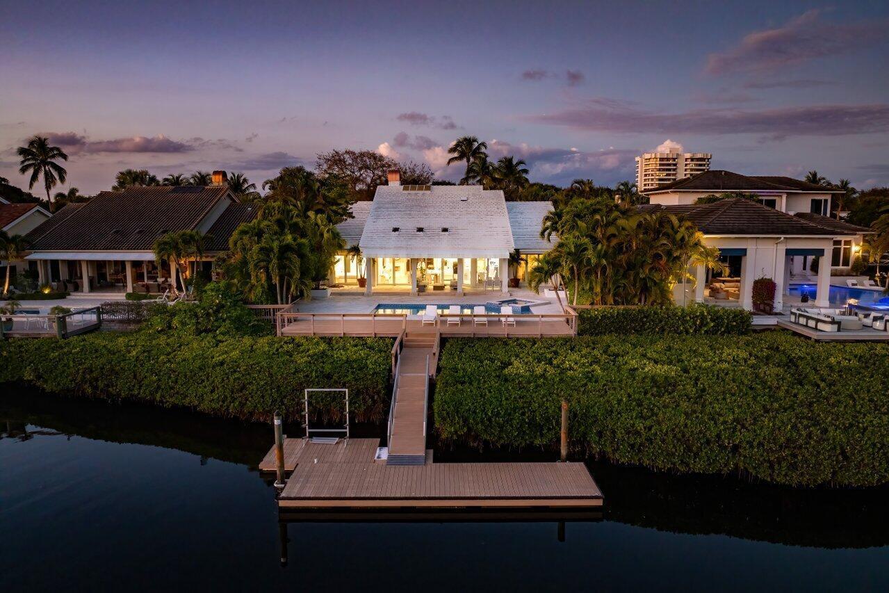 ADMIRALS COVE - Residential
