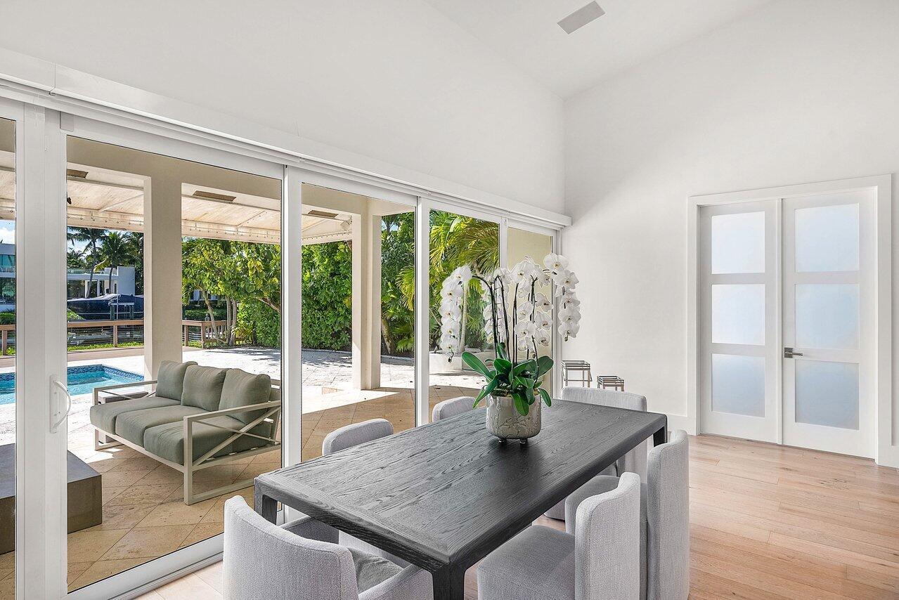 ADMIRALS COVE - Residential
