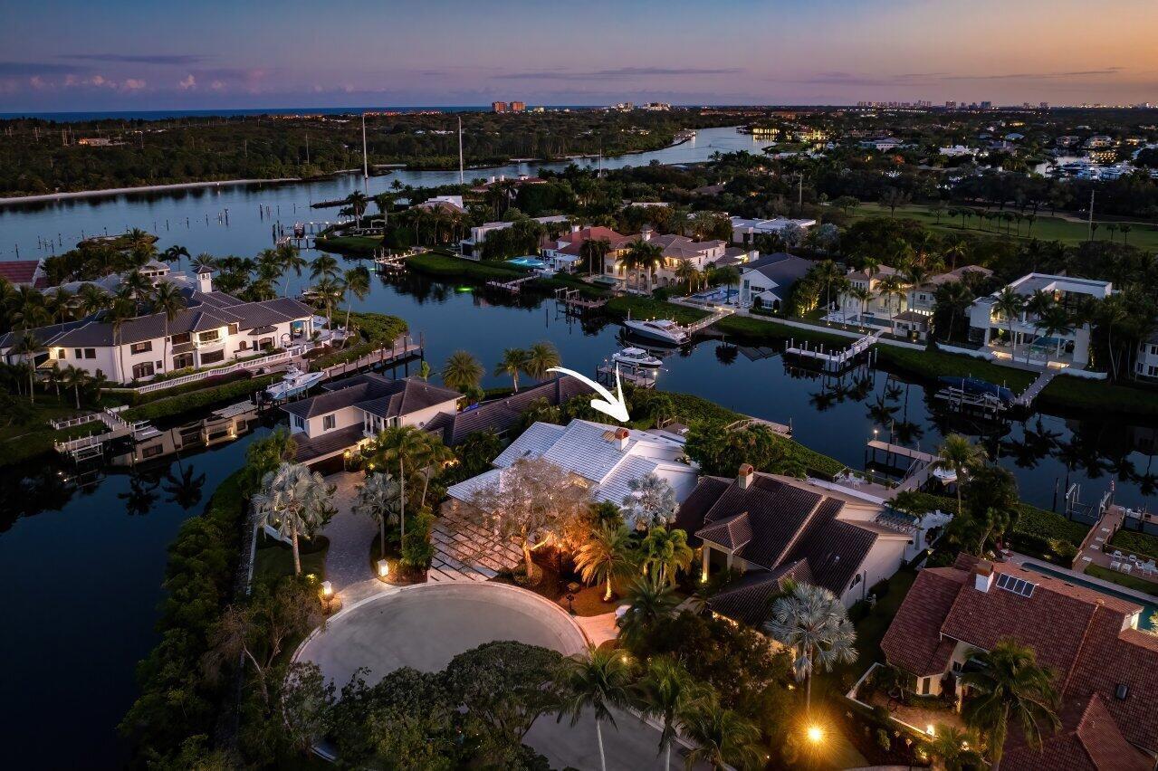 ADMIRALS COVE - Residential