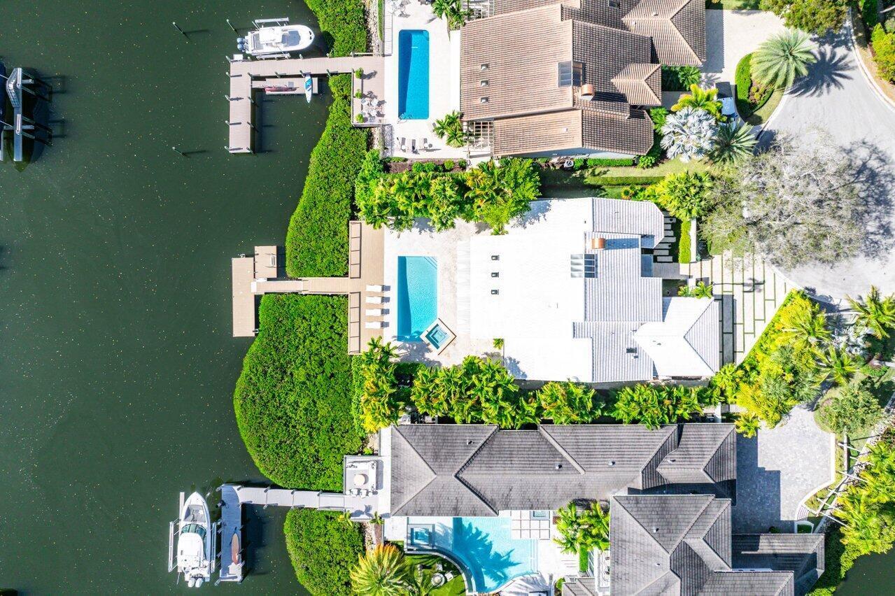 ADMIRALS COVE - Residential