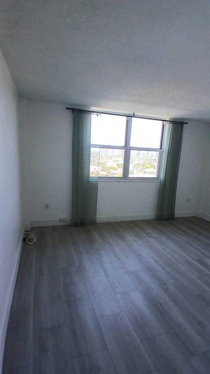 STRATFORD HOUSE CONDO - Residential