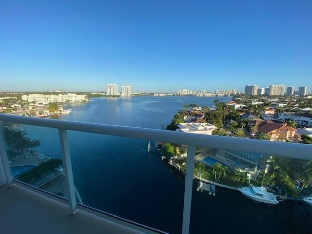 STRATFORD HOUSE CONDO - Residential