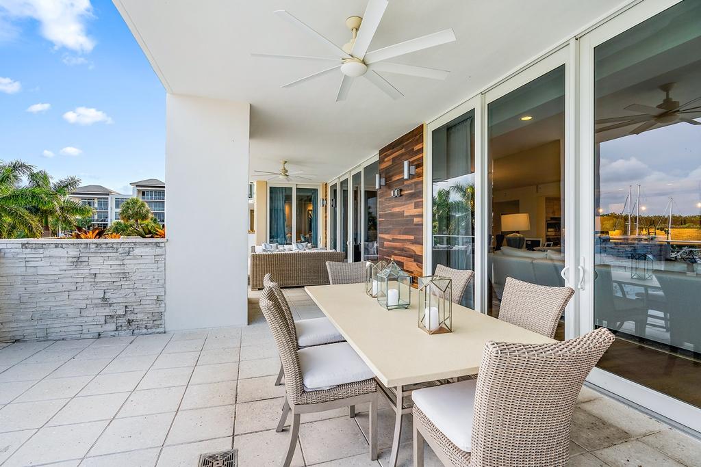AZURE CONDO - Residential
