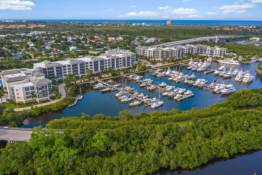 AZURE CONDO - Residential
