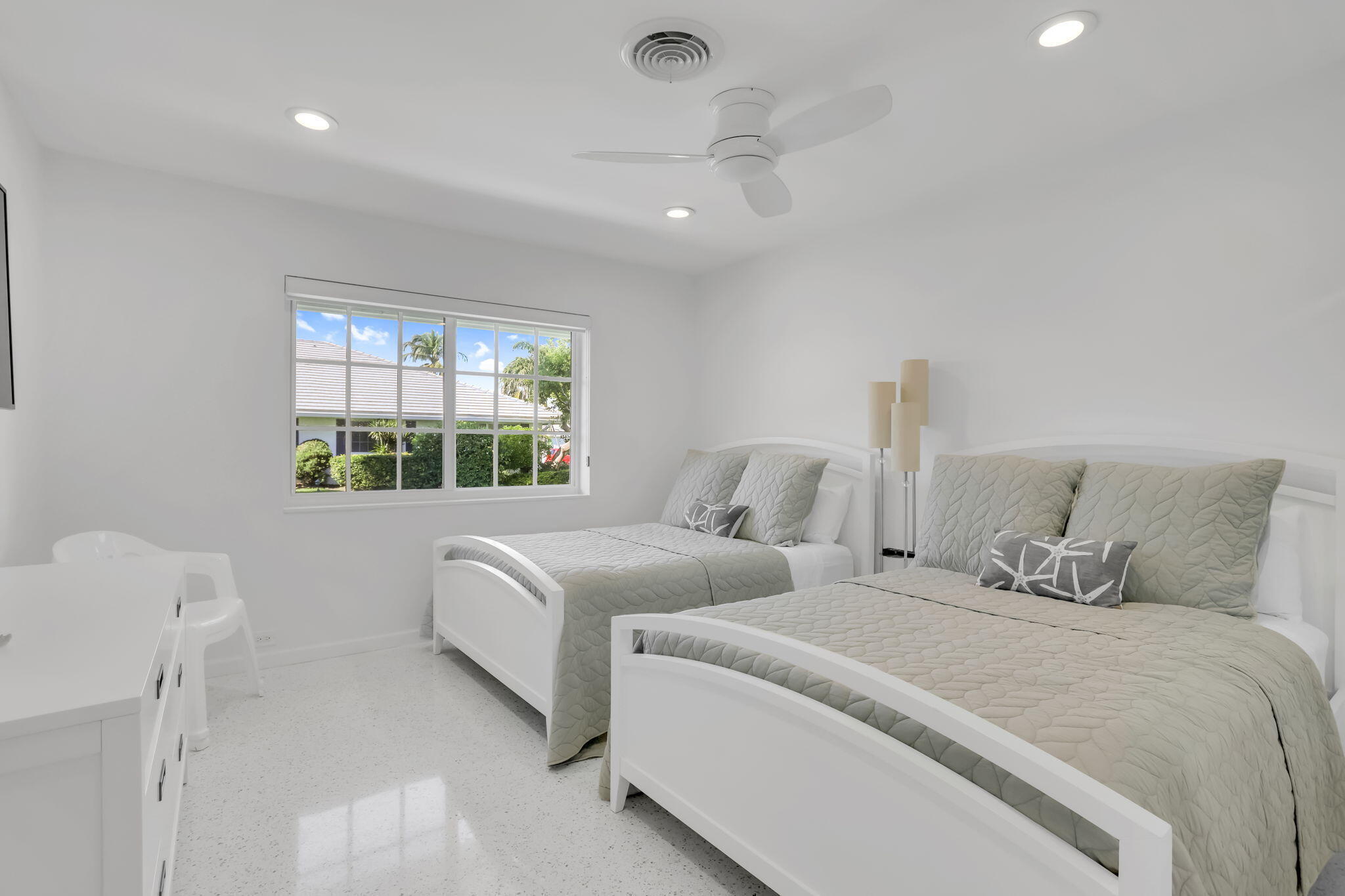 REIDS JOHN B VILLAGE - Residential Lease