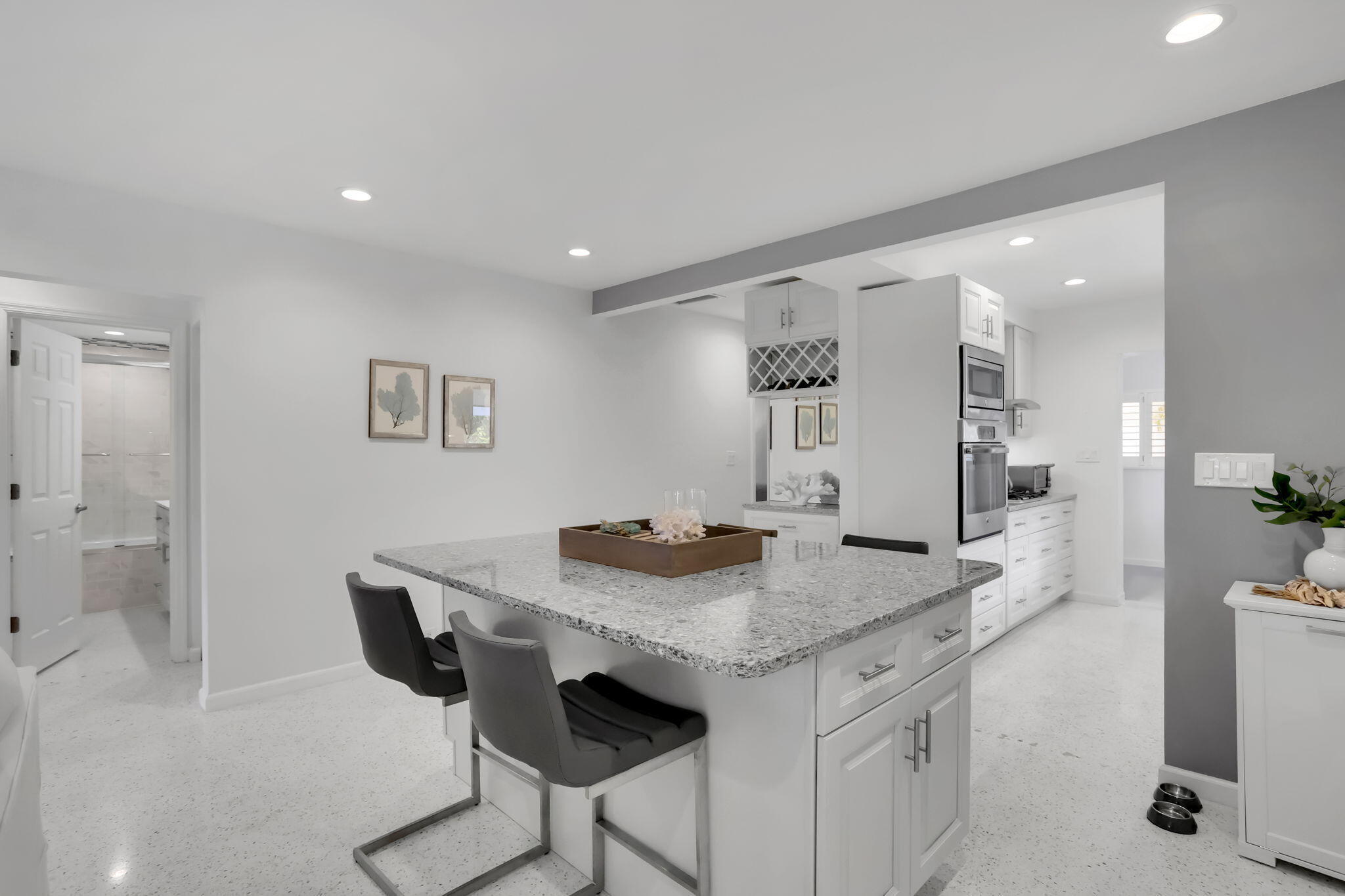 REIDS JOHN B VILLAGE - Residential Lease