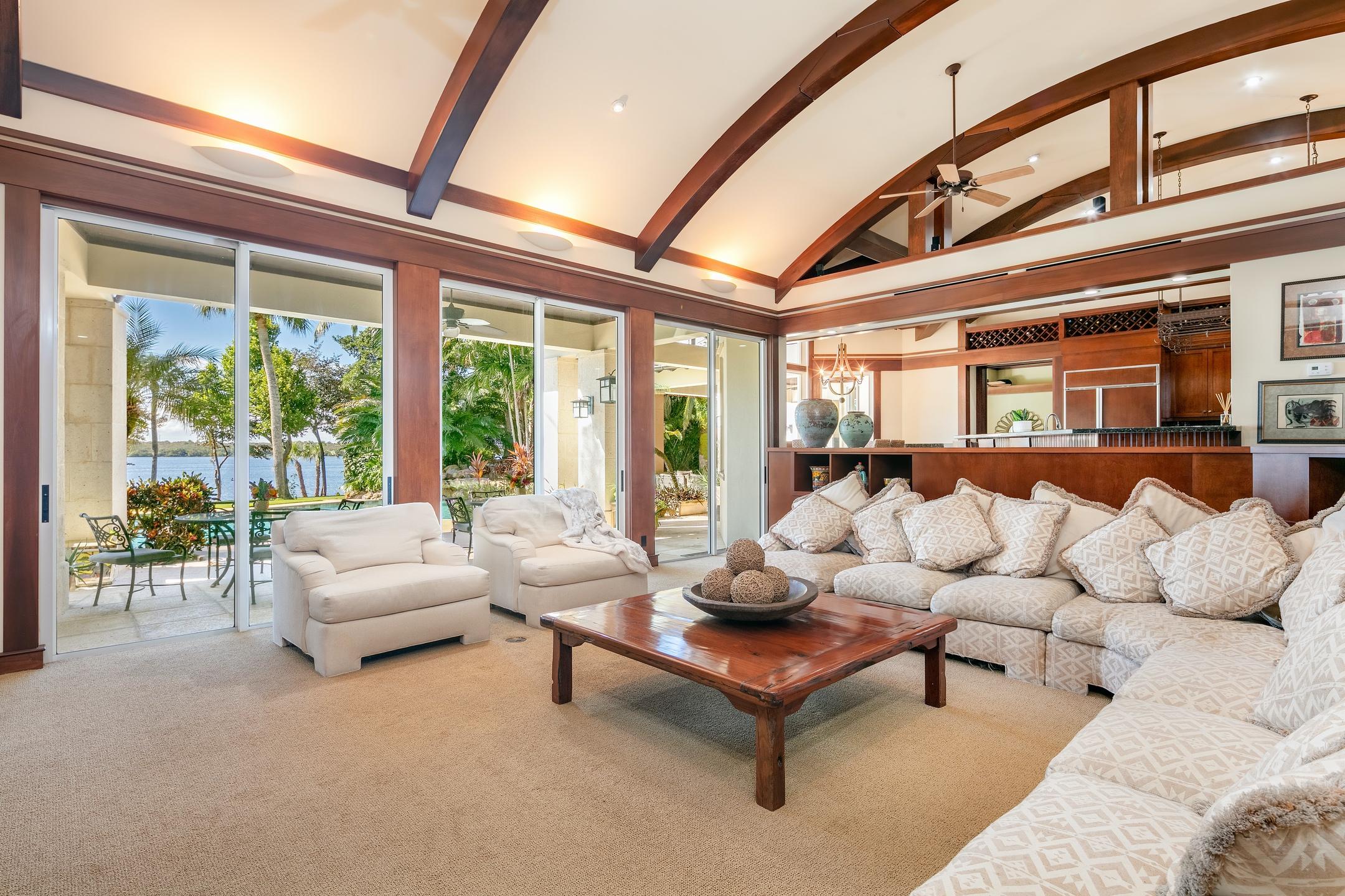 JUPITER ISLAND - Residential