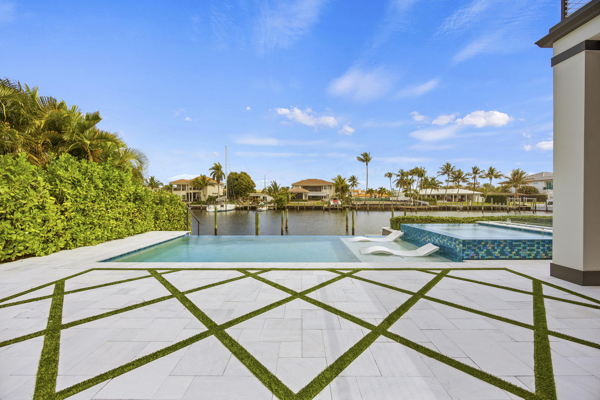 NORTH PALM BEACH VILLAGE OF 6 - Residential