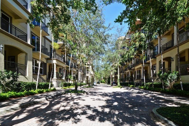 WILTON STATION RES CONDO - Residential