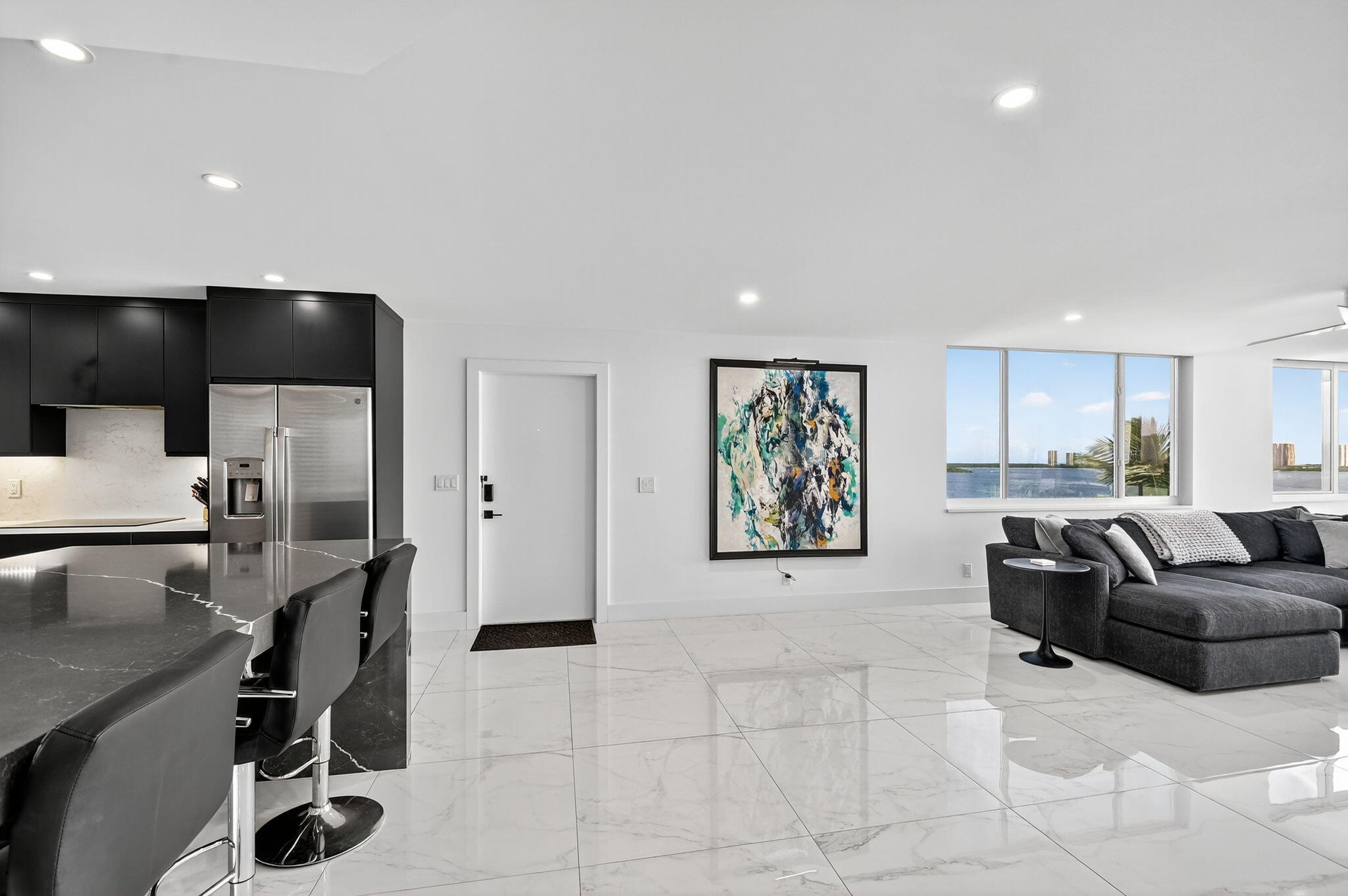 LAKE HARBOUR TOWERS CONDO - Residential