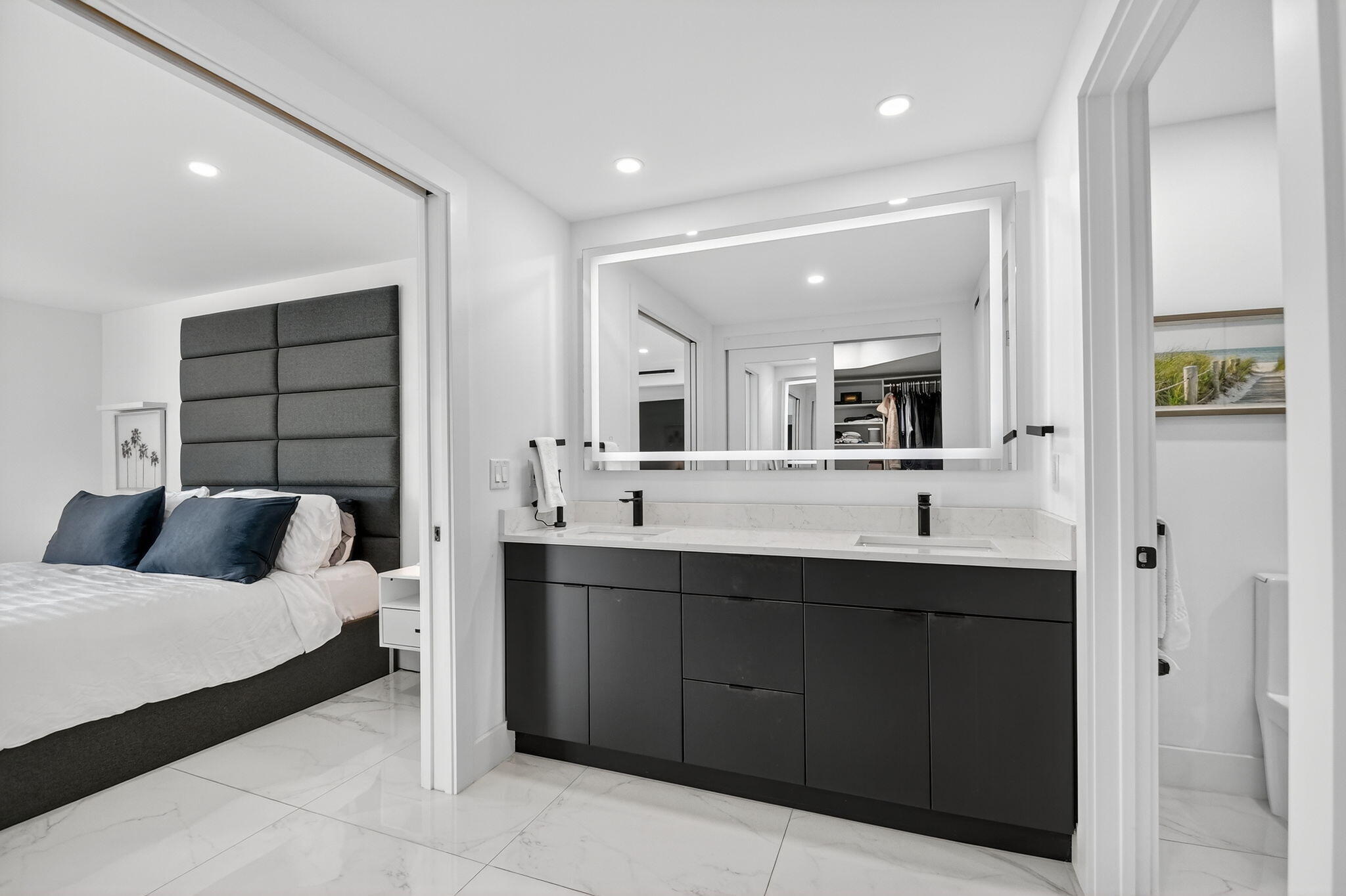 LAKE HARBOUR TOWERS CONDO - Residential