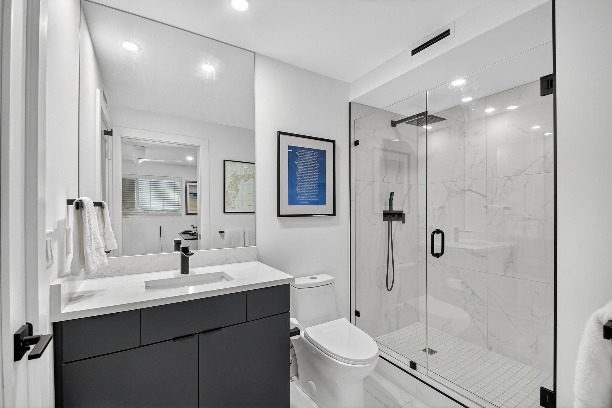 LAKE HARBOUR TOWERS CONDO - Residential