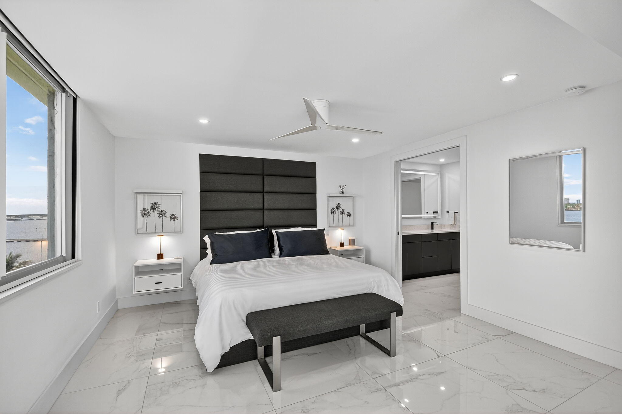 LAKE HARBOUR TOWERS CONDO - Residential