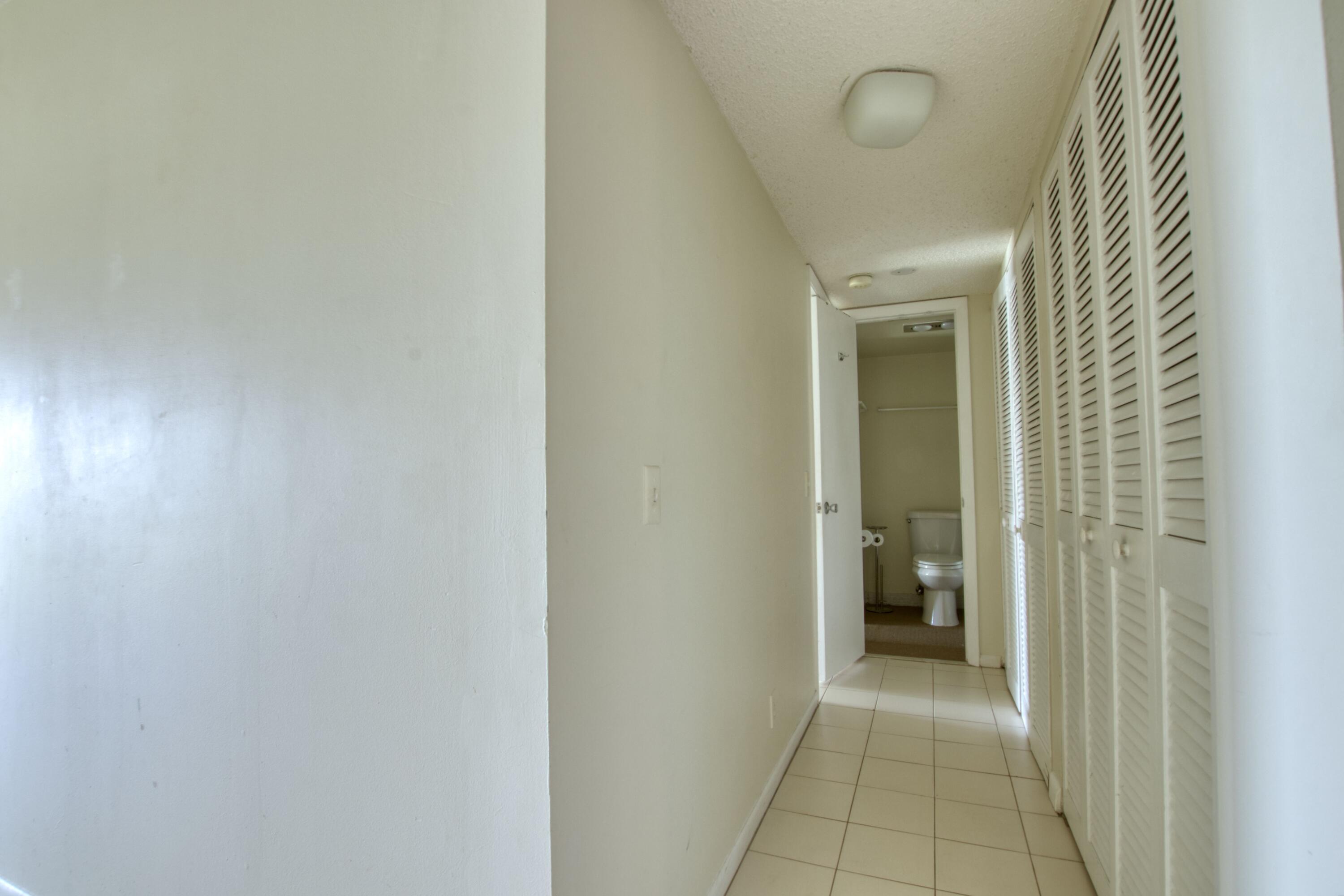 FOUNTAINS OF PALM BEACH CONDO 9 - Residential Lease