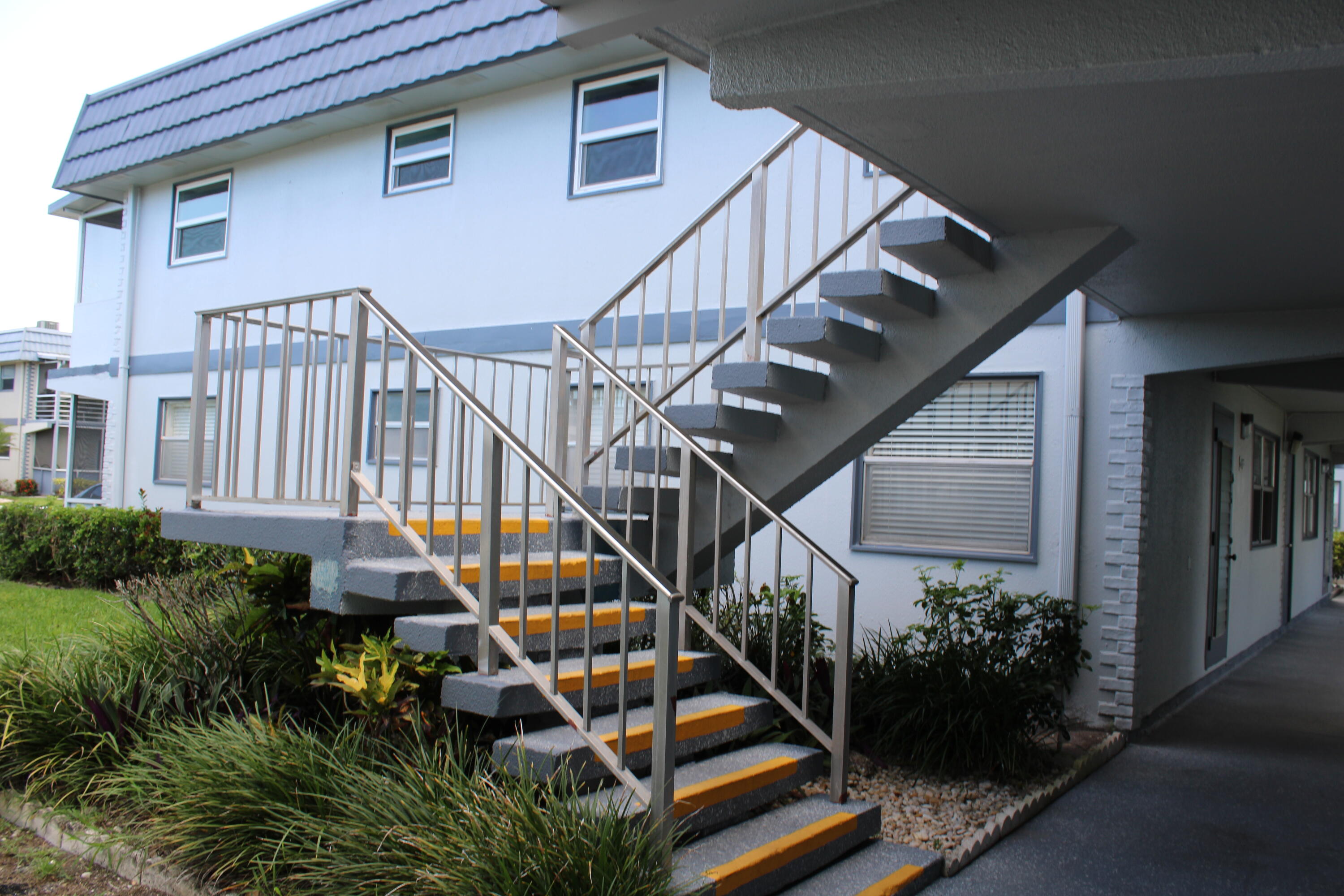 KINGS POINT BRITTANY CONDOS - Residential Lease