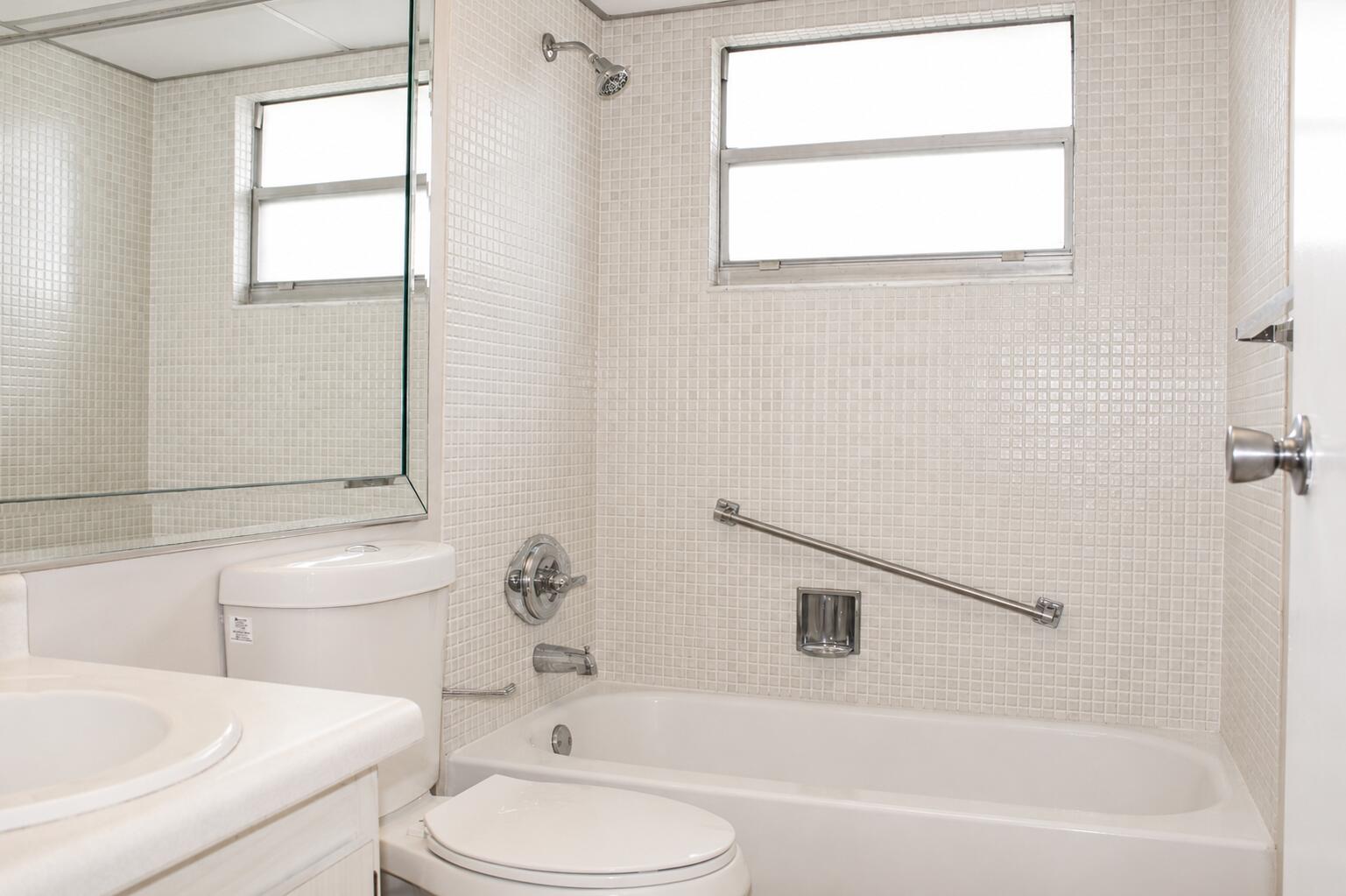 KINGS POINT BRITTANY CONDOS - Residential Lease