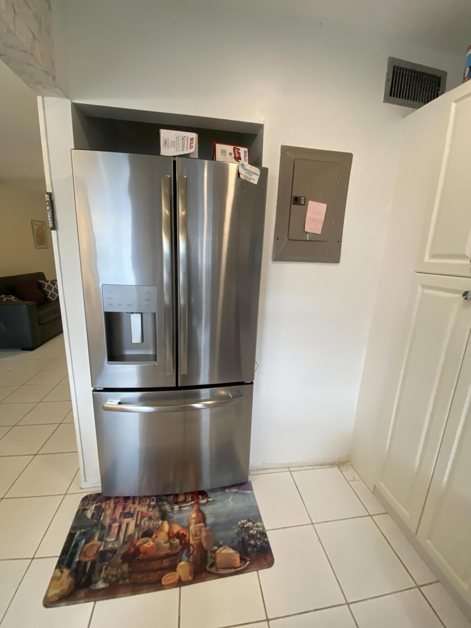 CENTURY VILLAGE / STRATFORD CONDO - Residential Lease
