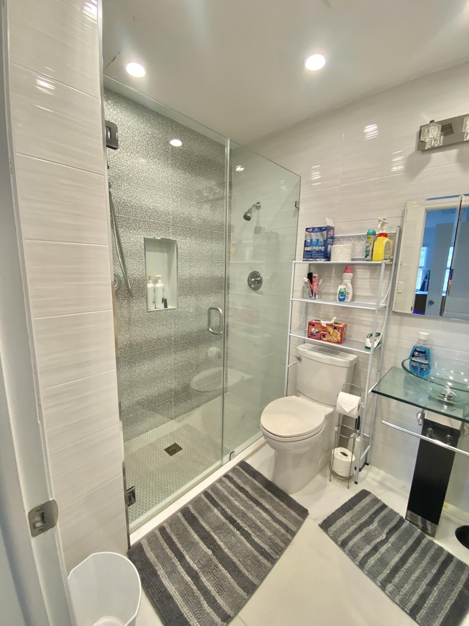 CENTURY VILLAGE / STRATFORD CONDO - Residential Lease