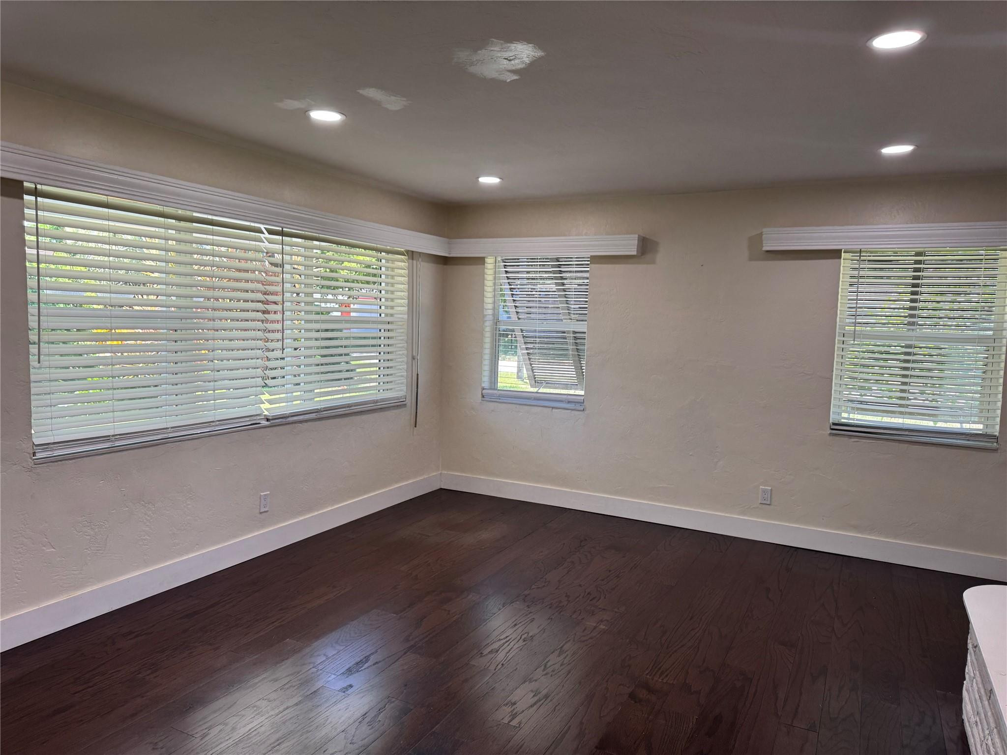 BREEZY MANOR AMENDED - Residential