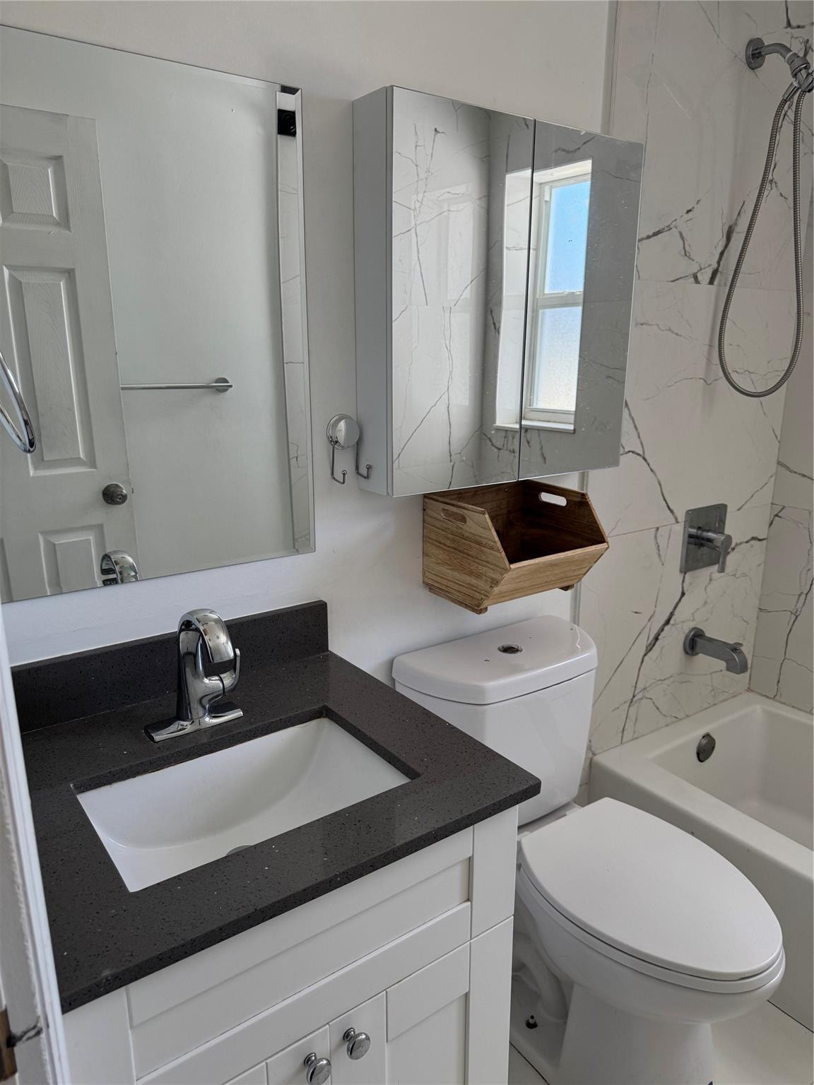 BREEZY MANOR AMENDED - Residential