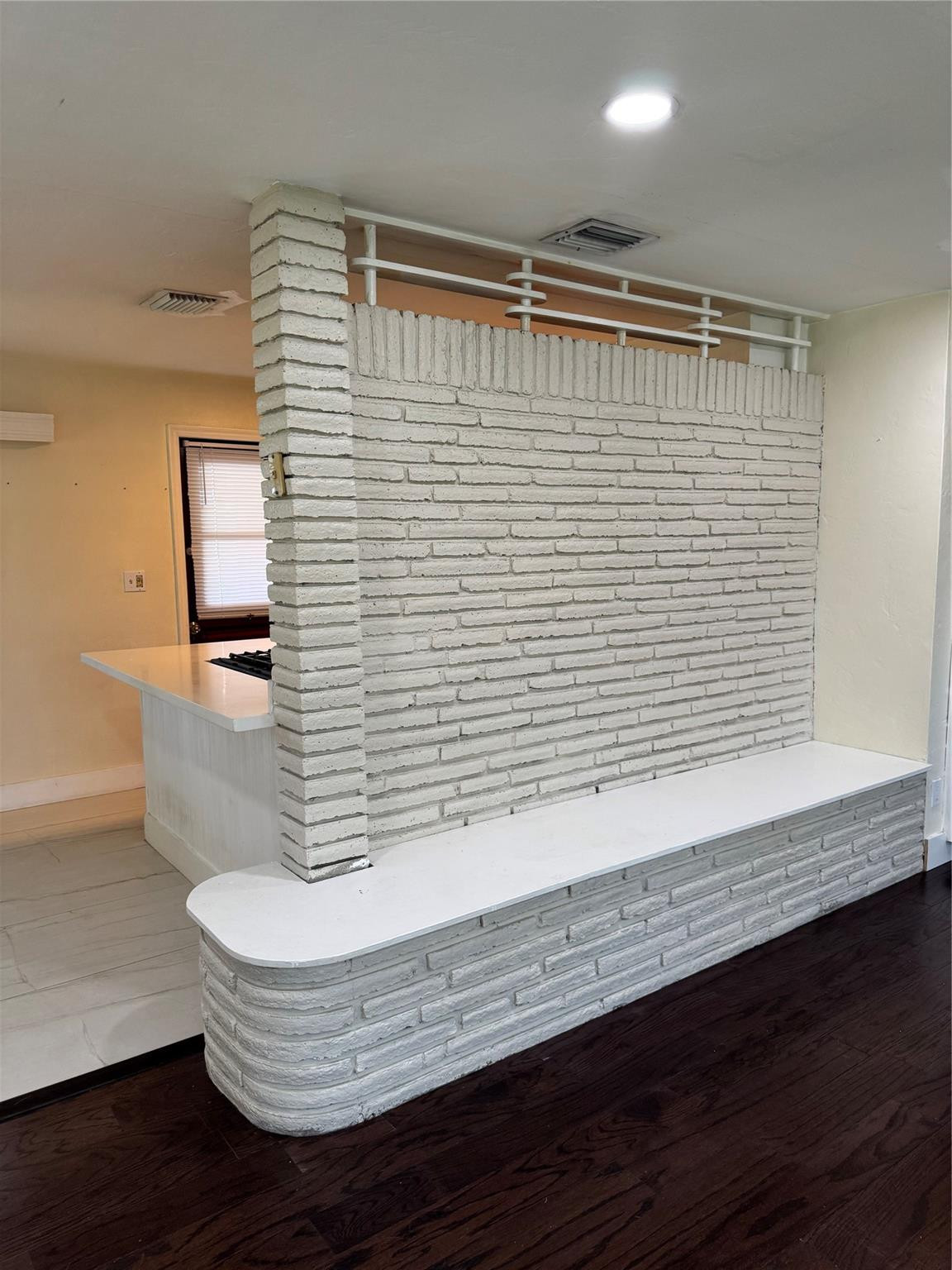 BREEZY MANOR AMENDED - Residential