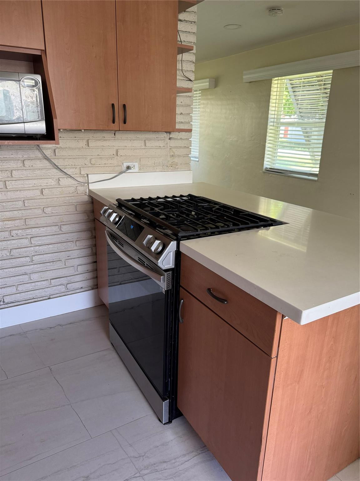 BREEZY MANOR AMENDED - Residential