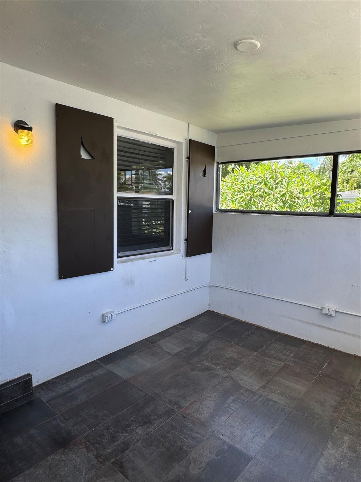 BREEZY MANOR AMENDED - Residential