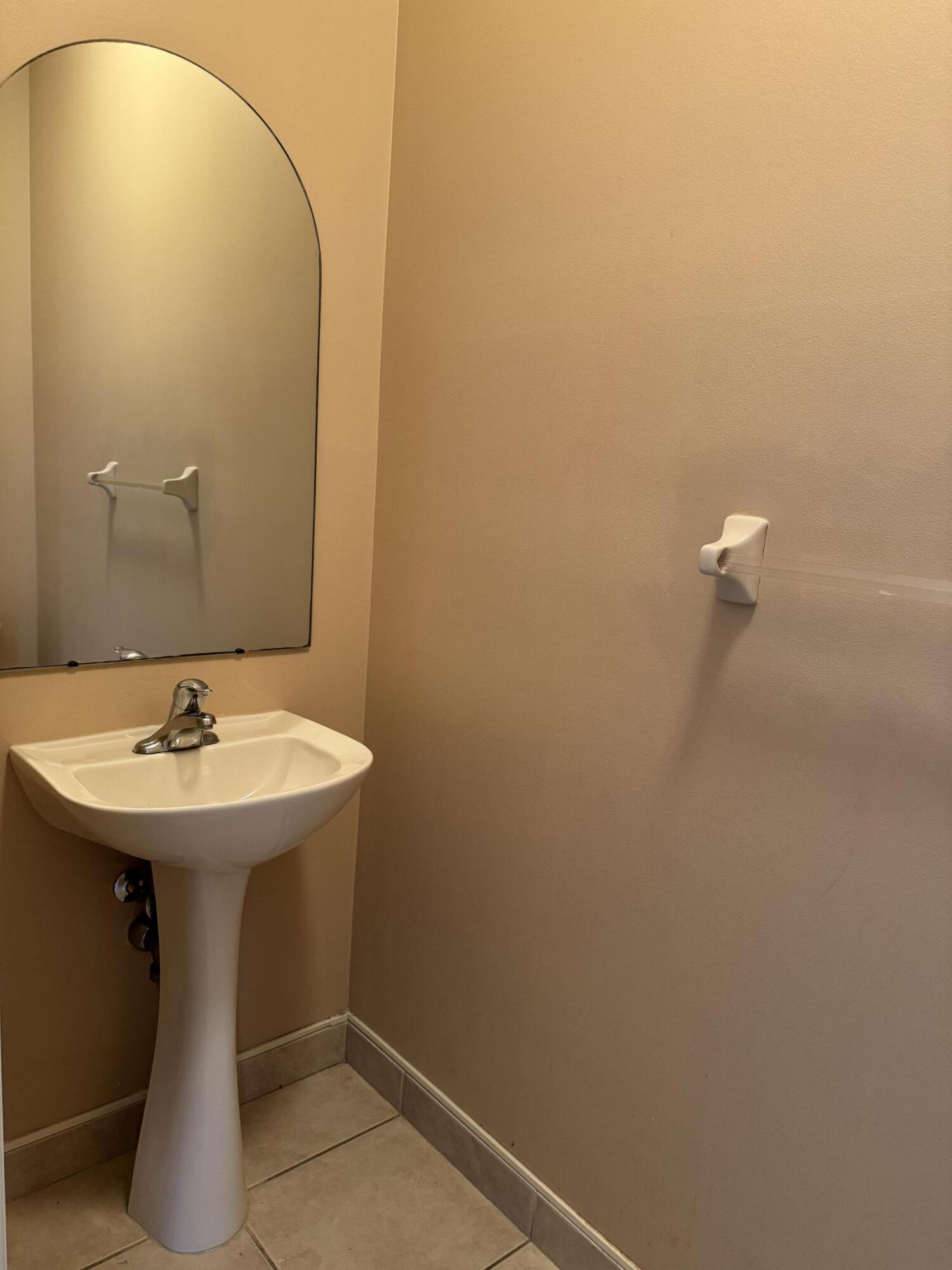 SEMINOLE PALMS - Residential