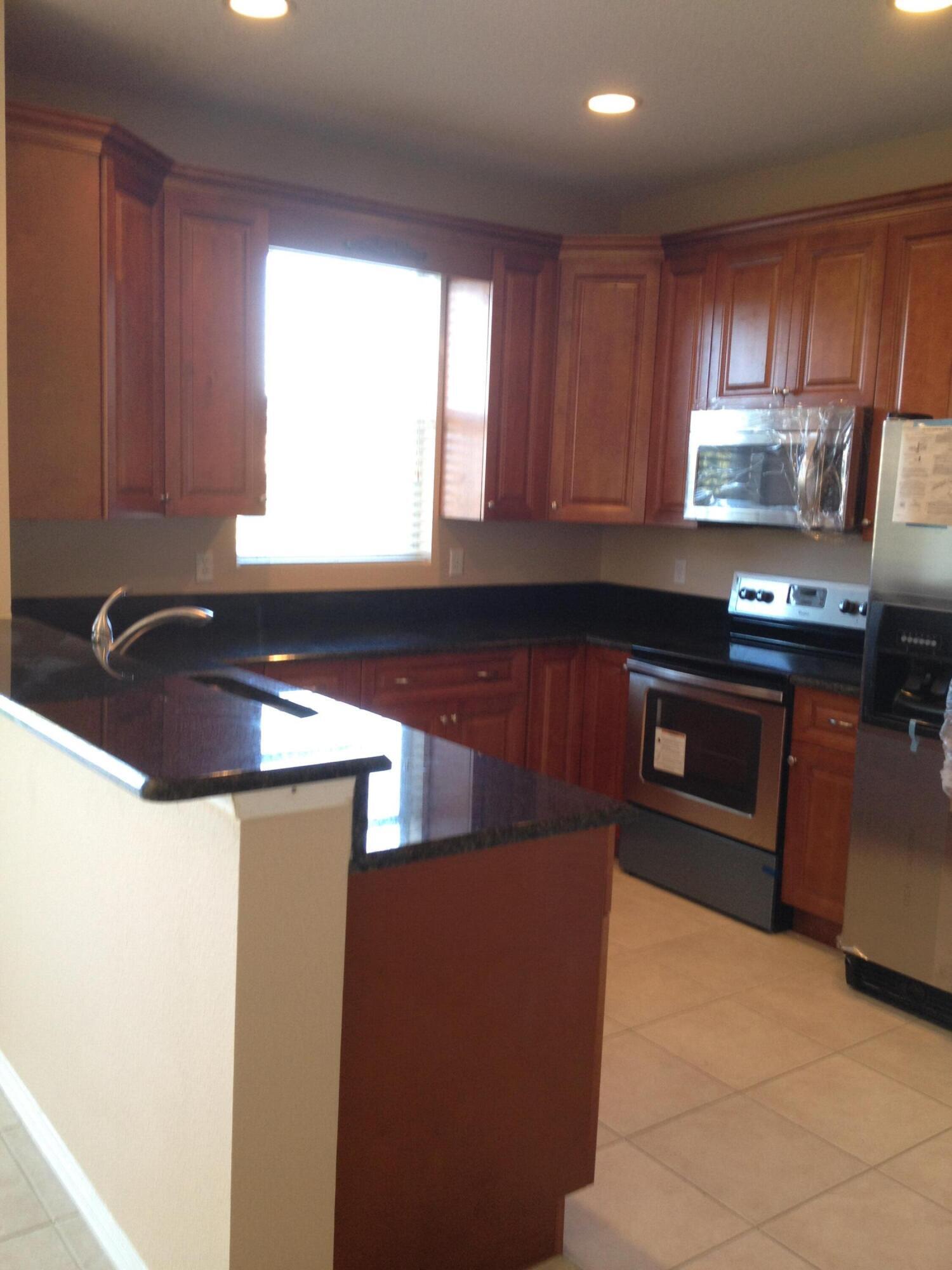 SEMINOLE PALMS - Residential