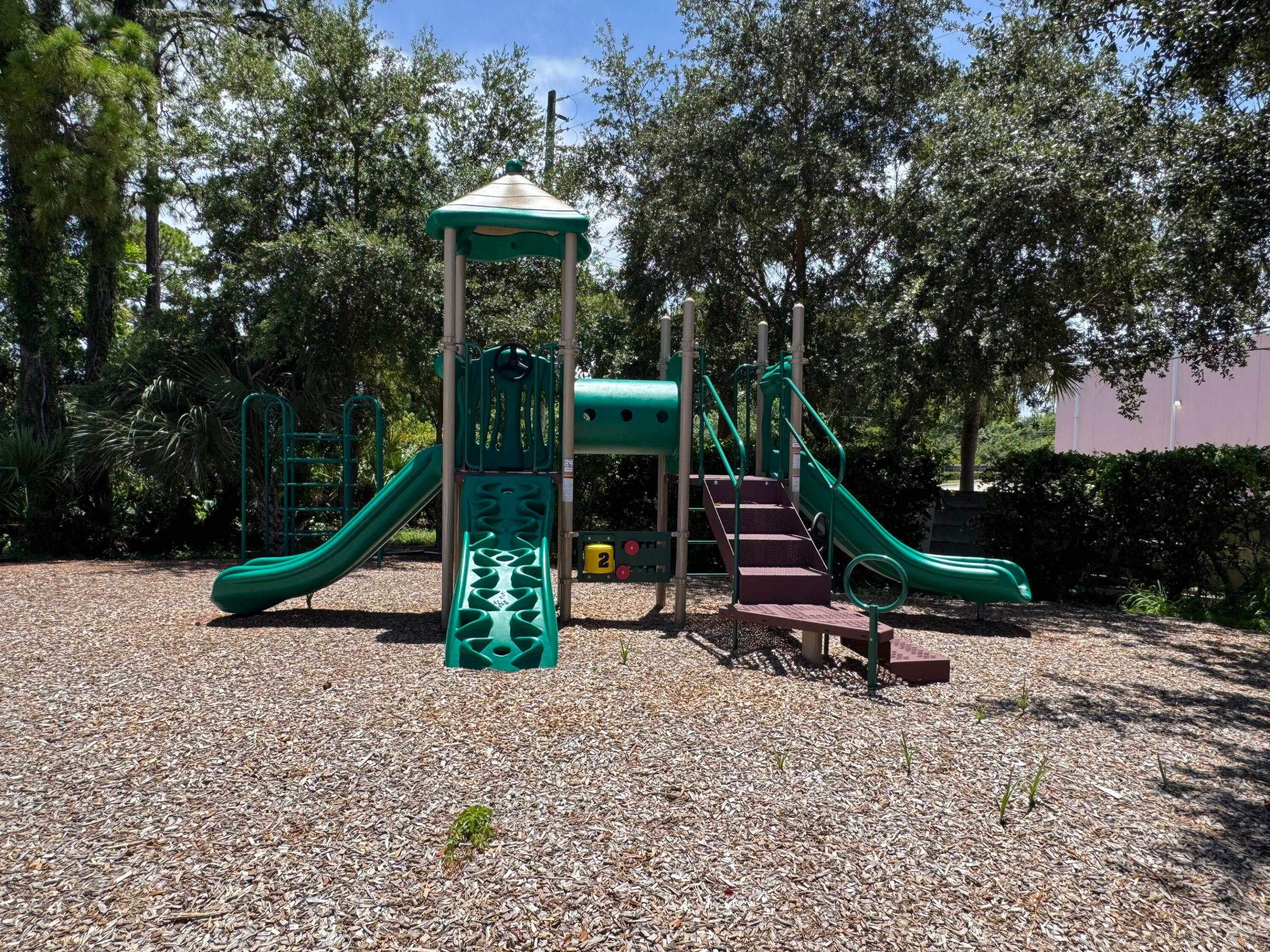 SEMINOLE PALMS - Residential
