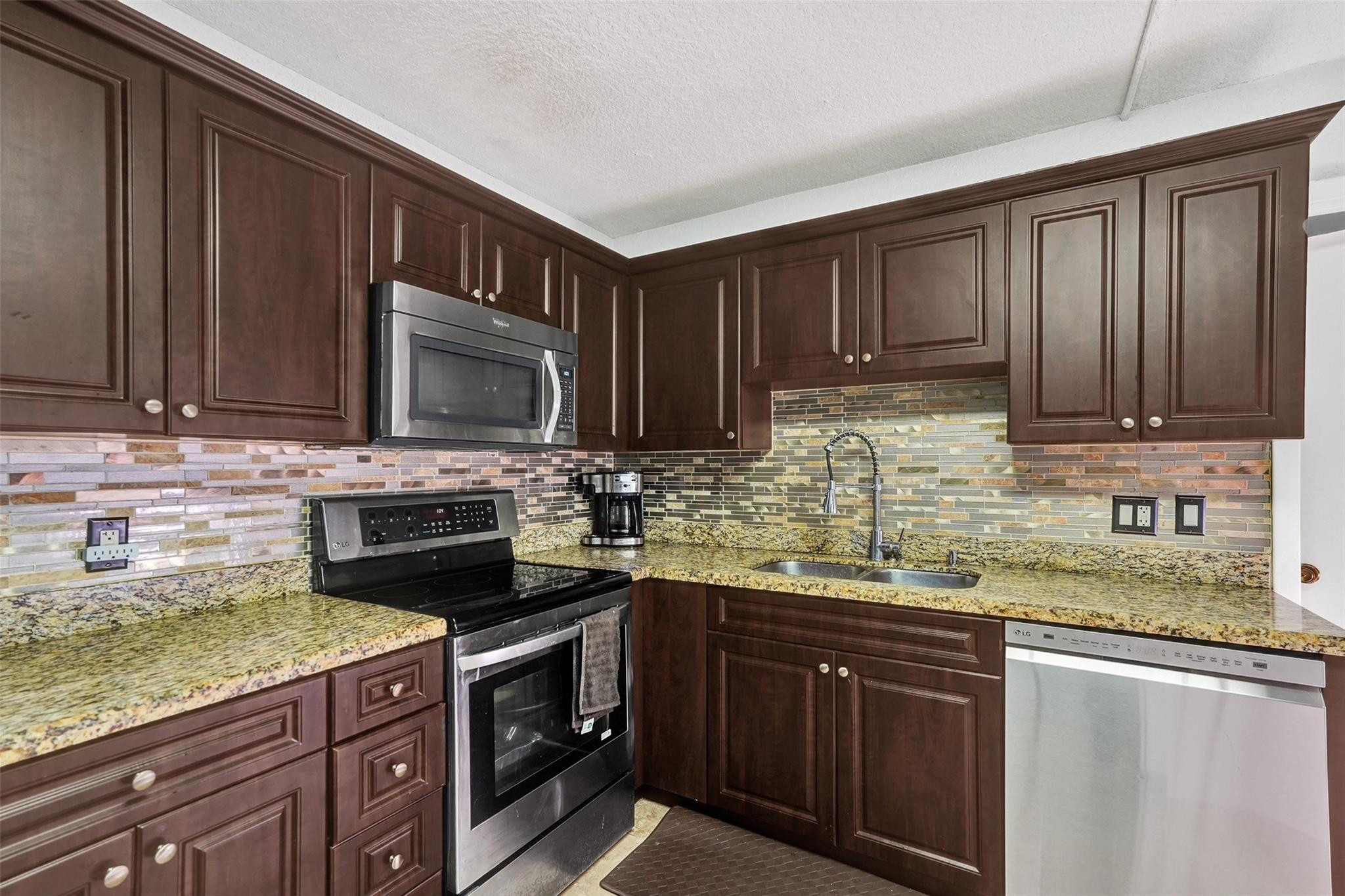 CYPRESS AT WOODMONT II - Residential