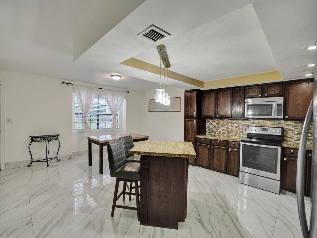 Welleby Springs - Residential