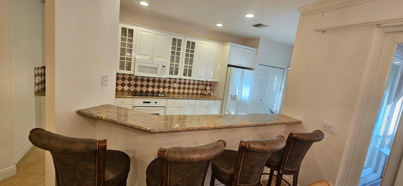 LAS BRISAS - Residential
