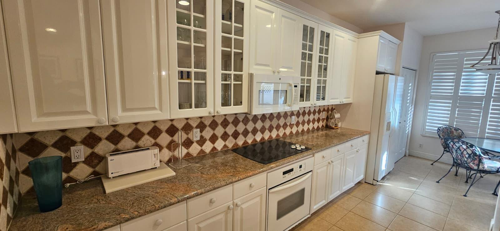 LAS BRISAS - Residential