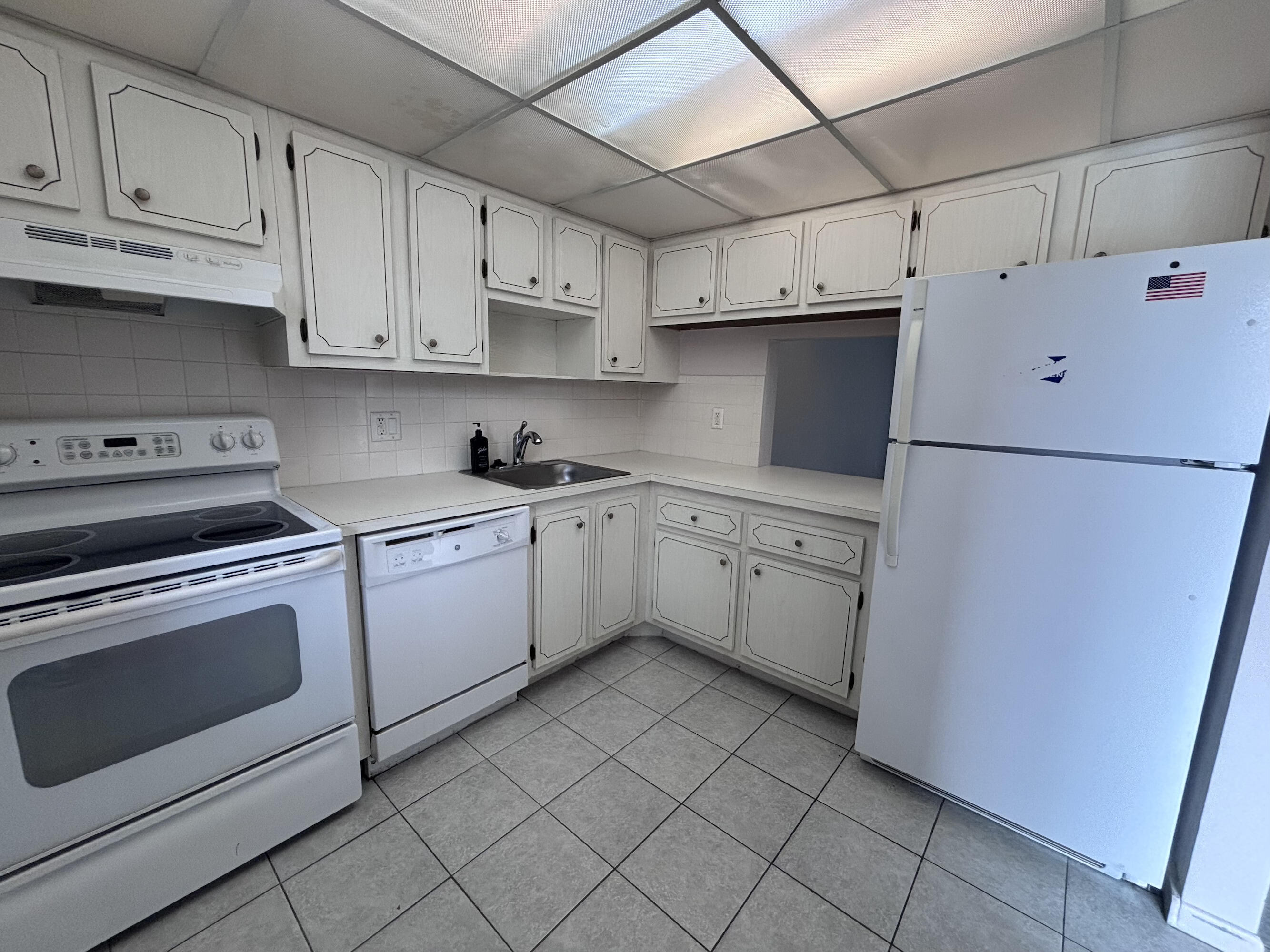 ORIOLE GOLF & TENNIS CLUB CONDO - Residential