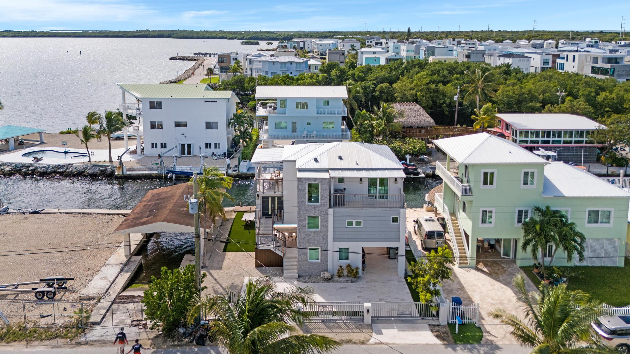 RAES CUDA CANAL SUBD - Residential