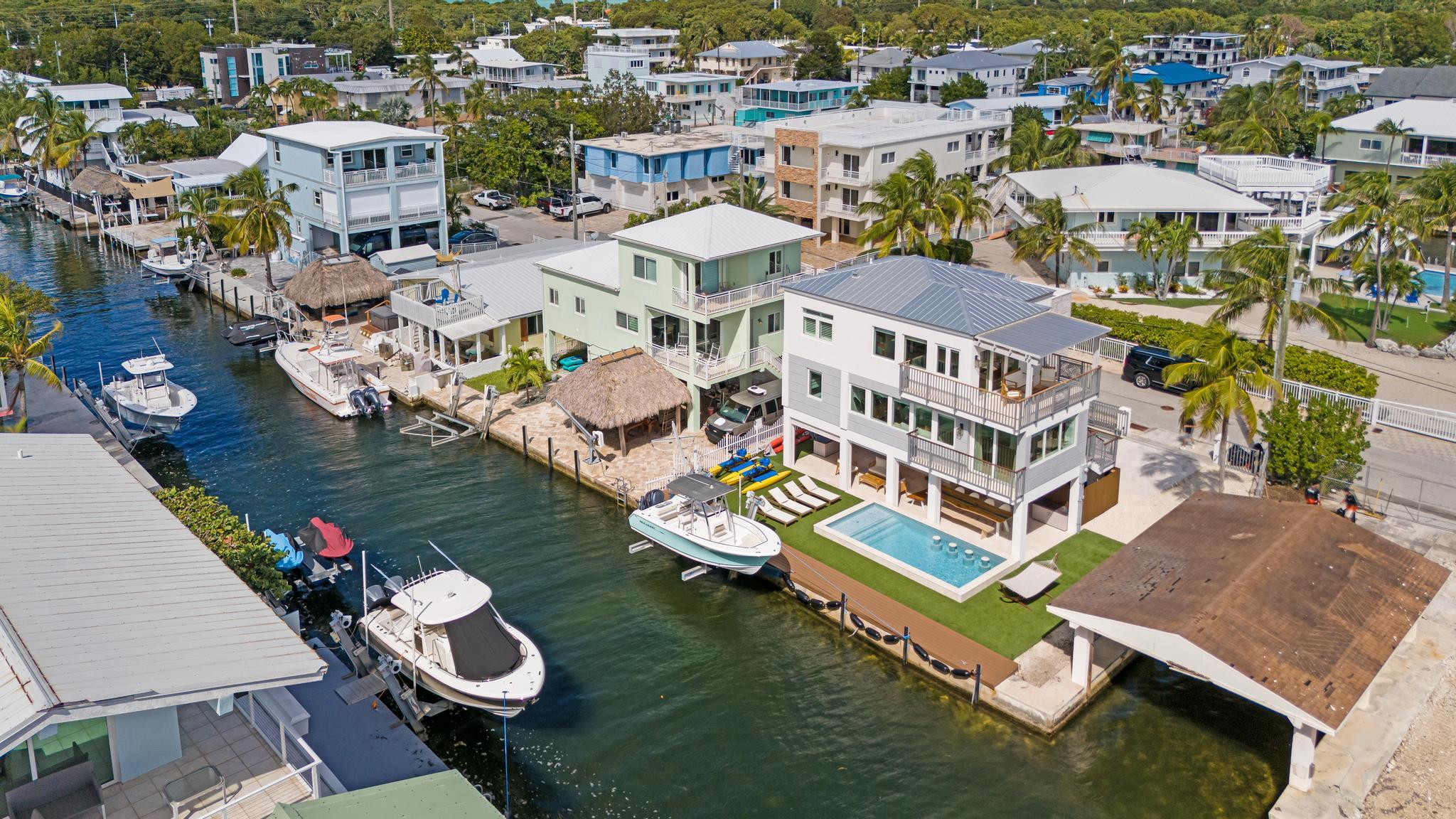 RAES CUDA CANAL SUBD - Residential
