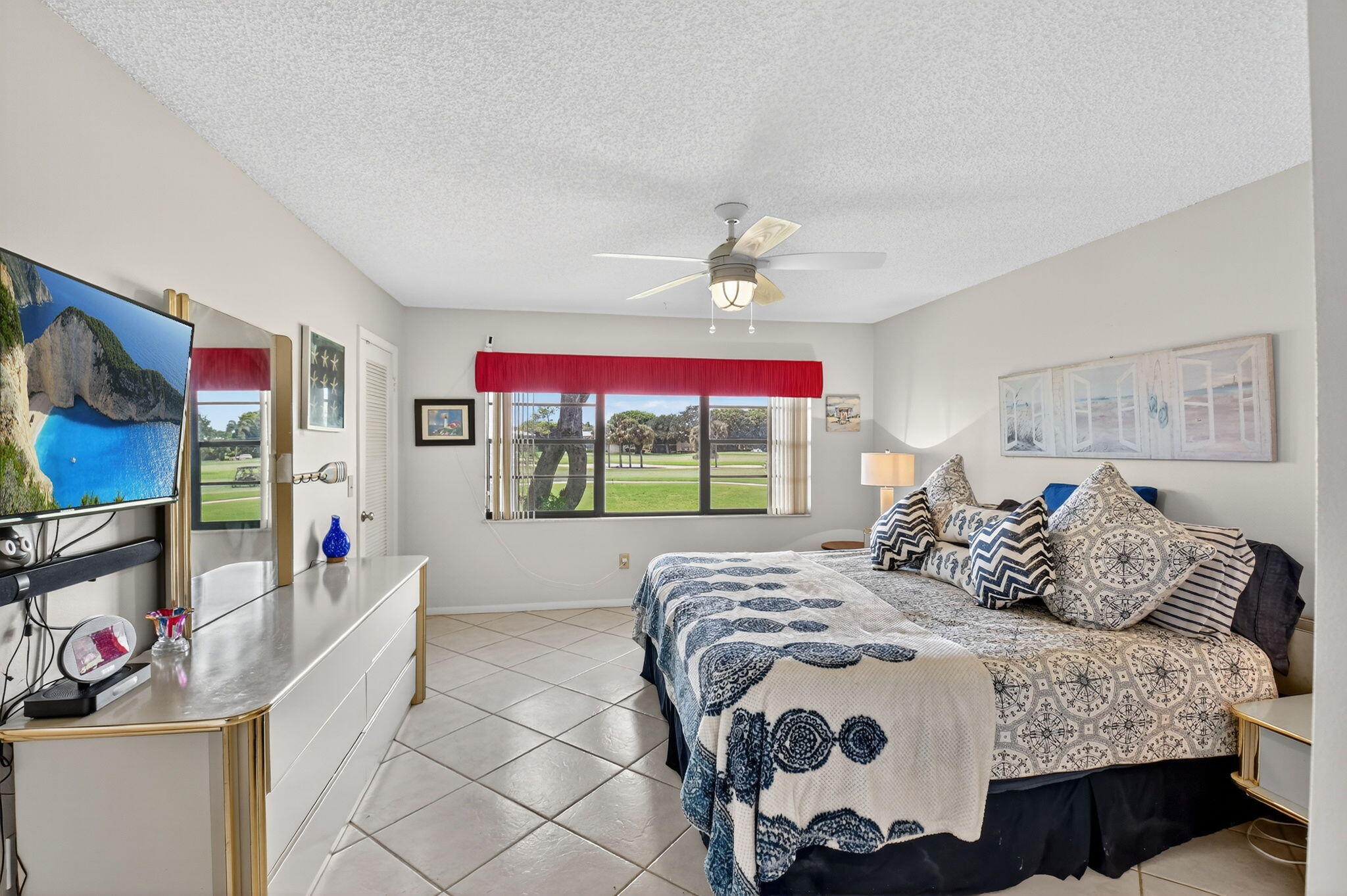 SOUTHPORT AT HUNTERS RUN CONDO - Residential