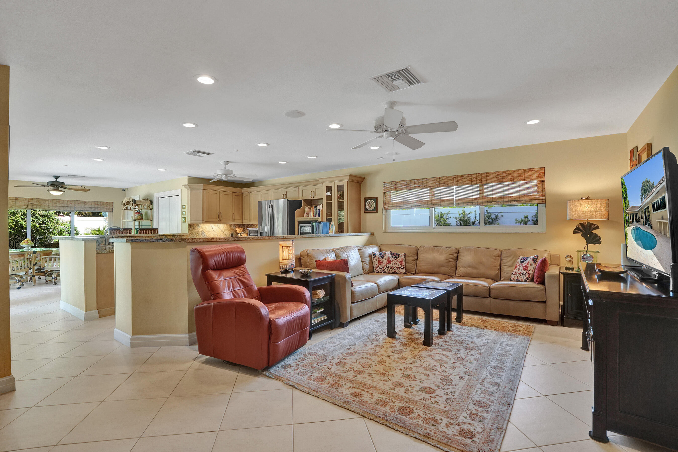 Coral Ridge Country Club Estates - Residential