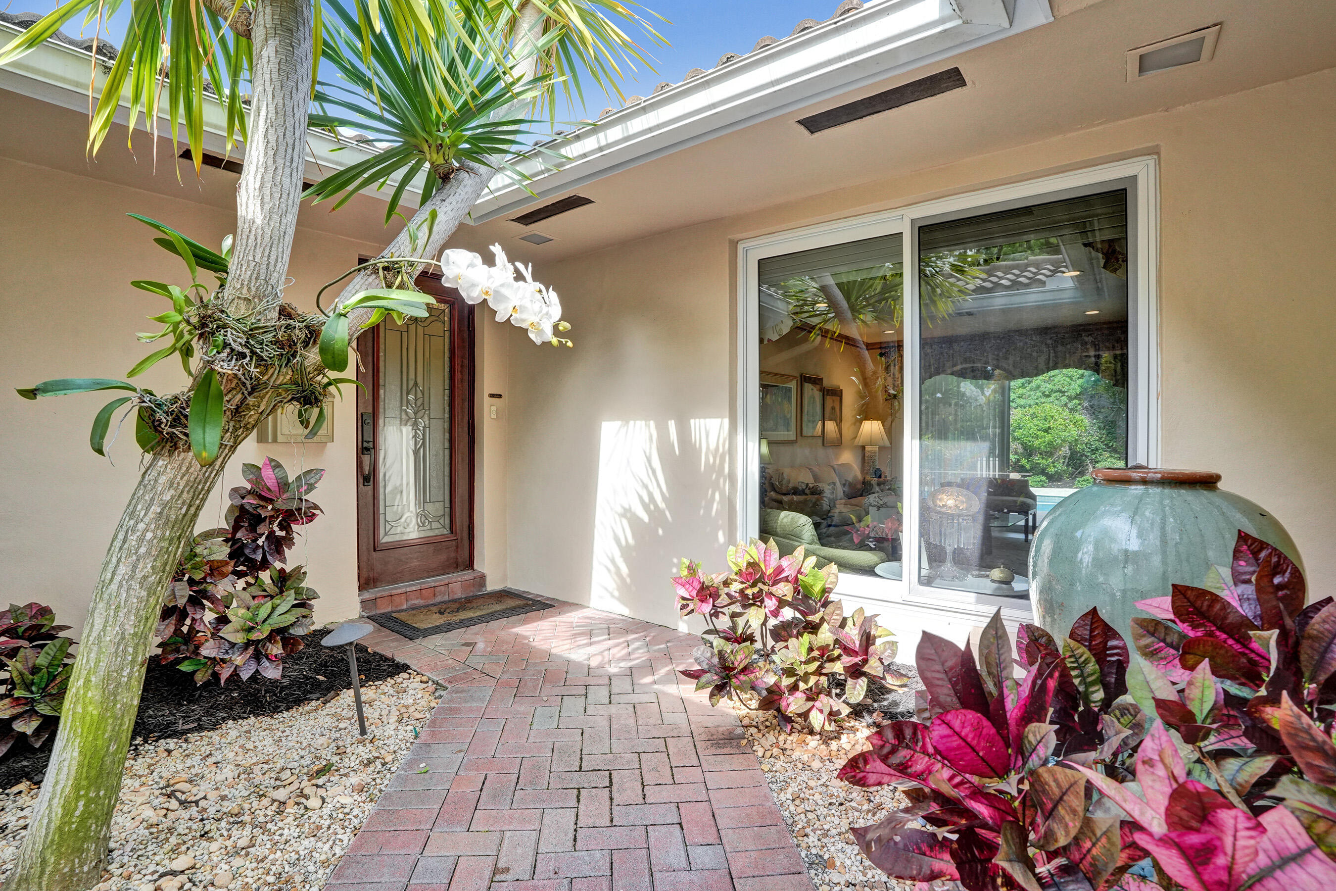 Coral Ridge Country Club Estates - Residential