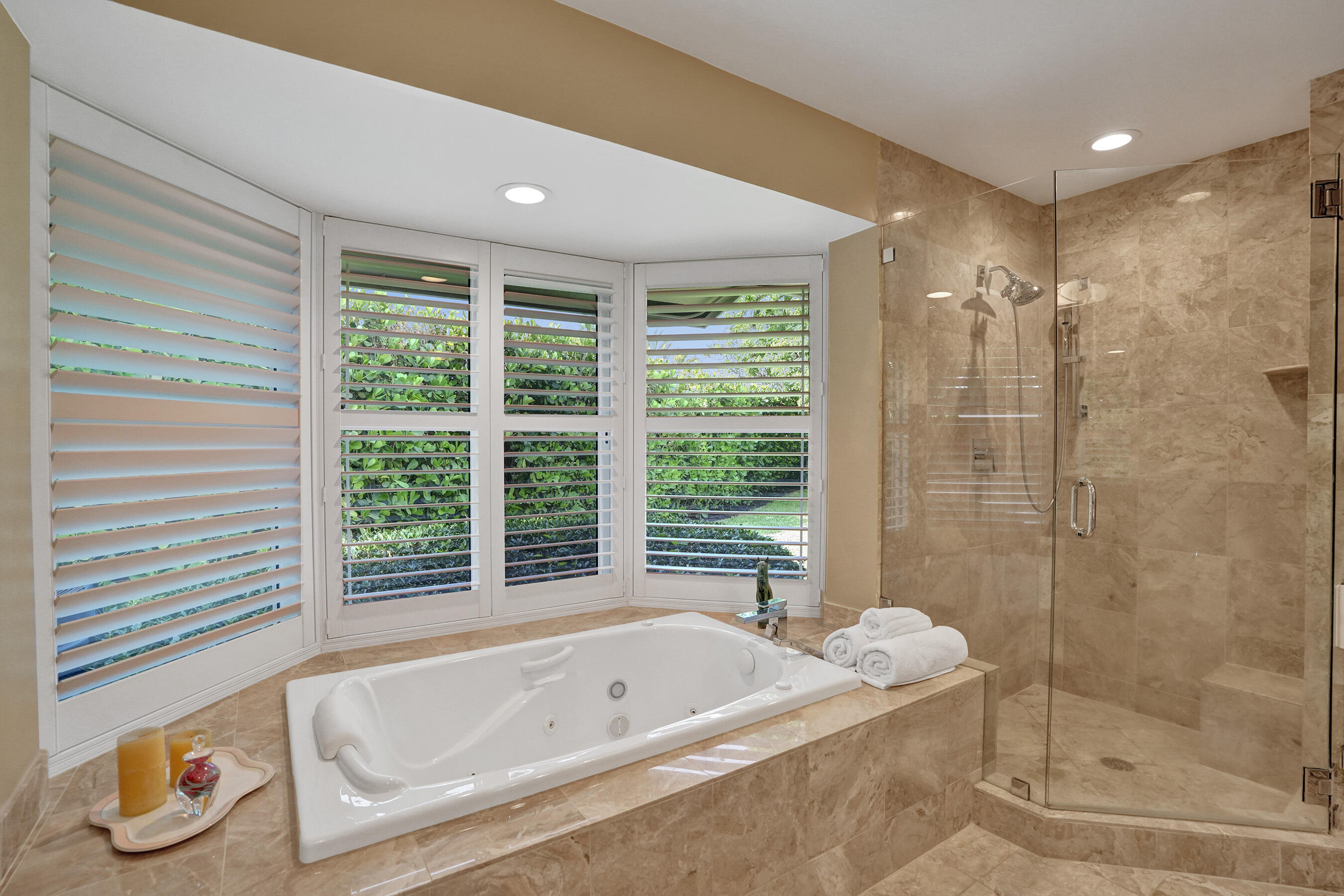 Coral Ridge Country Club Estates - Residential