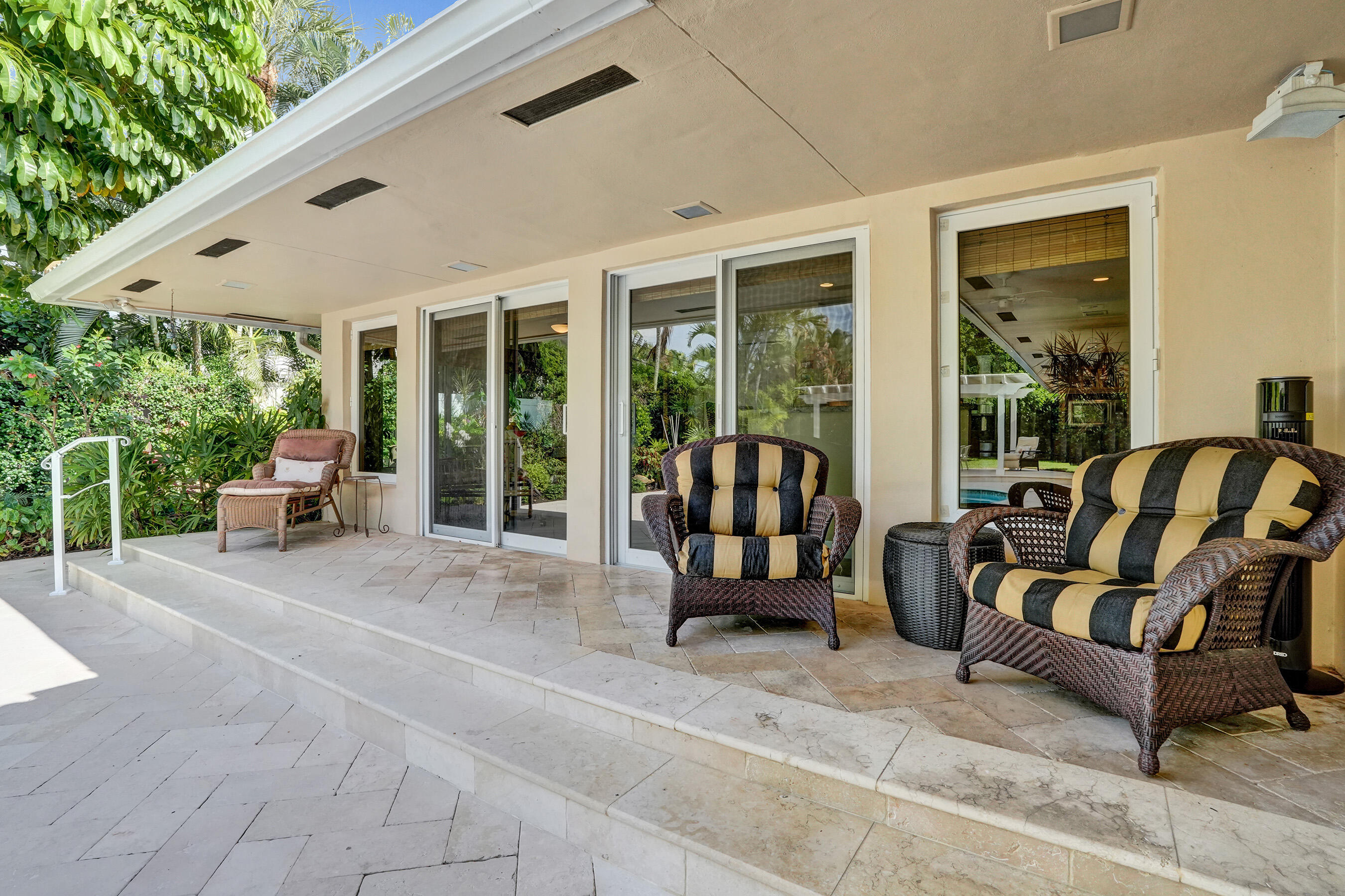 Coral Ridge Country Club Estates - Residential