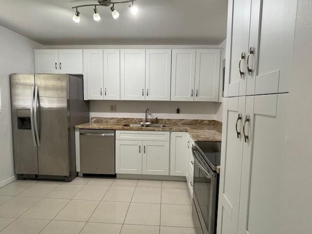 Lake of Carriage Hills - Residential