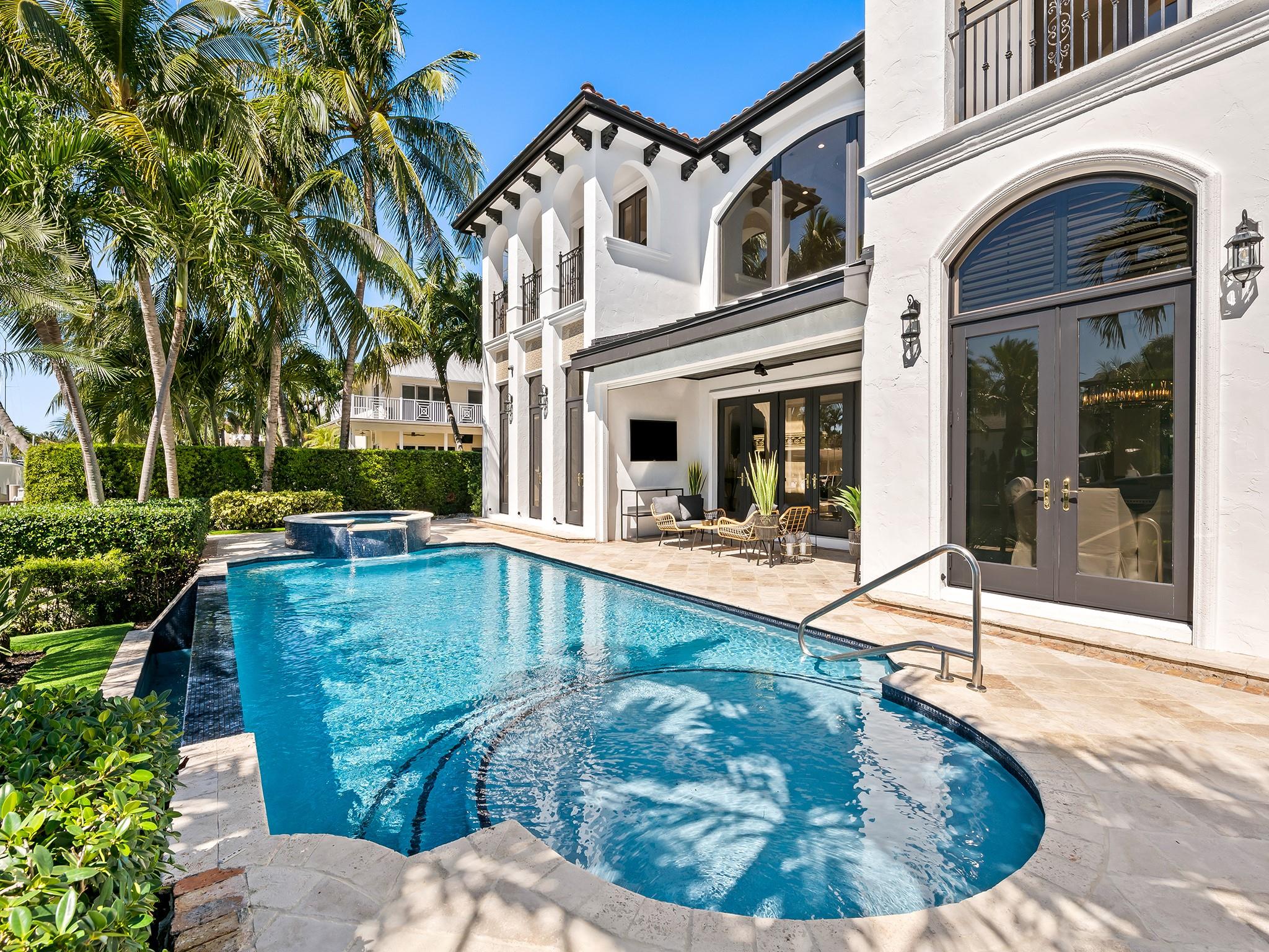 Lighthouse Point First Se - Residential