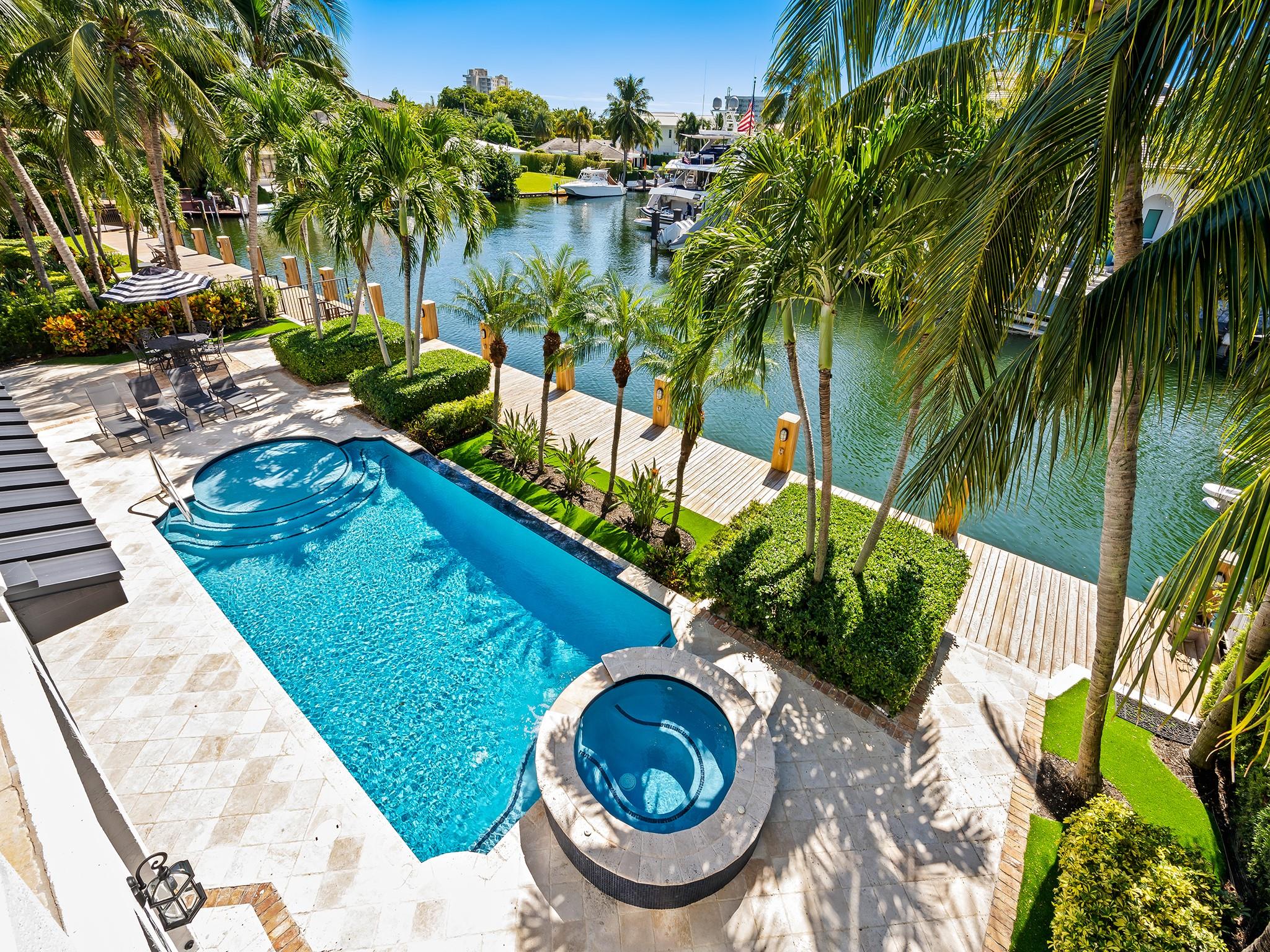 Lighthouse Point First Se - Residential