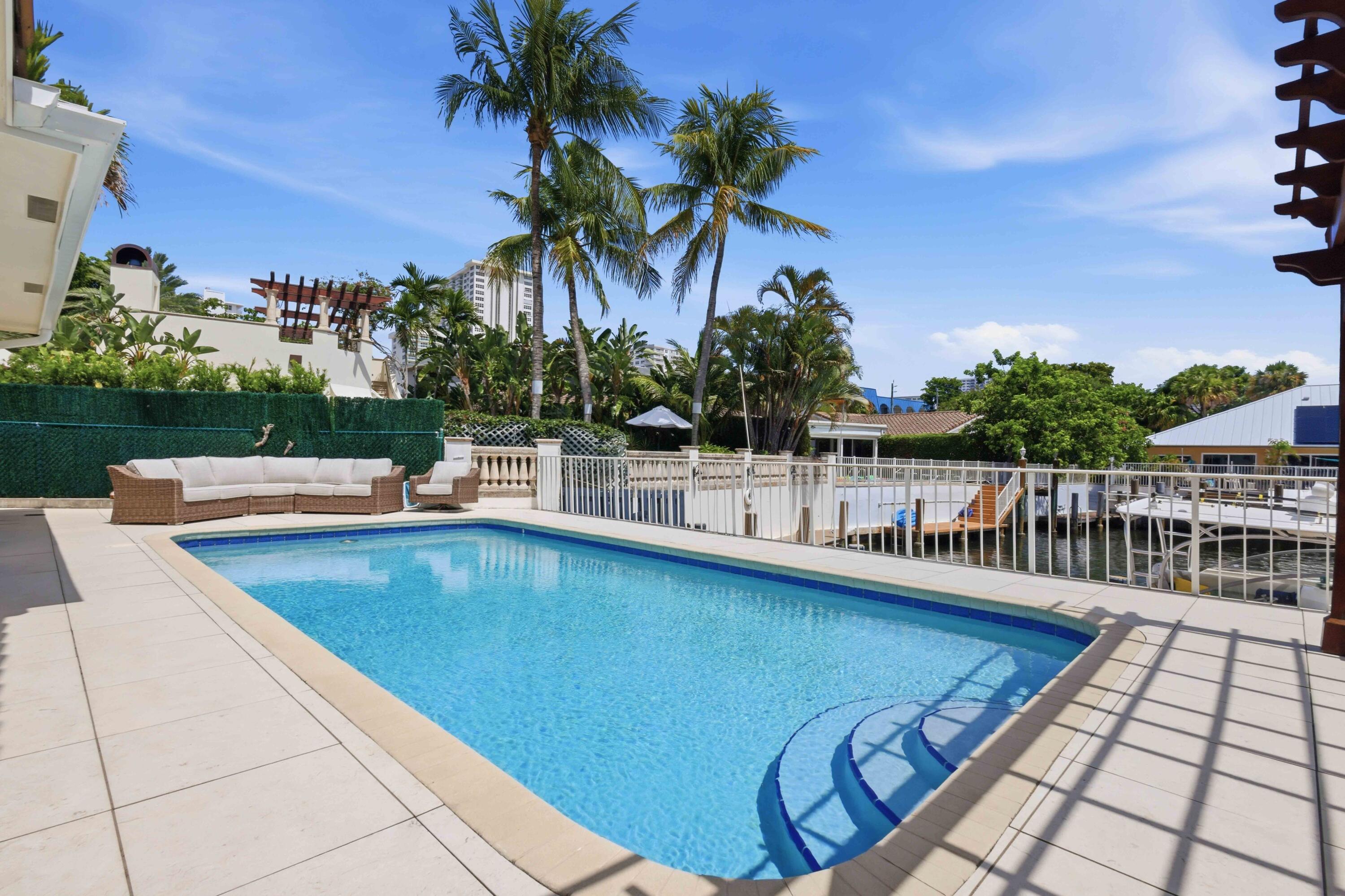 BERMUDA-RIVIERA SUB OF GALT - Residential