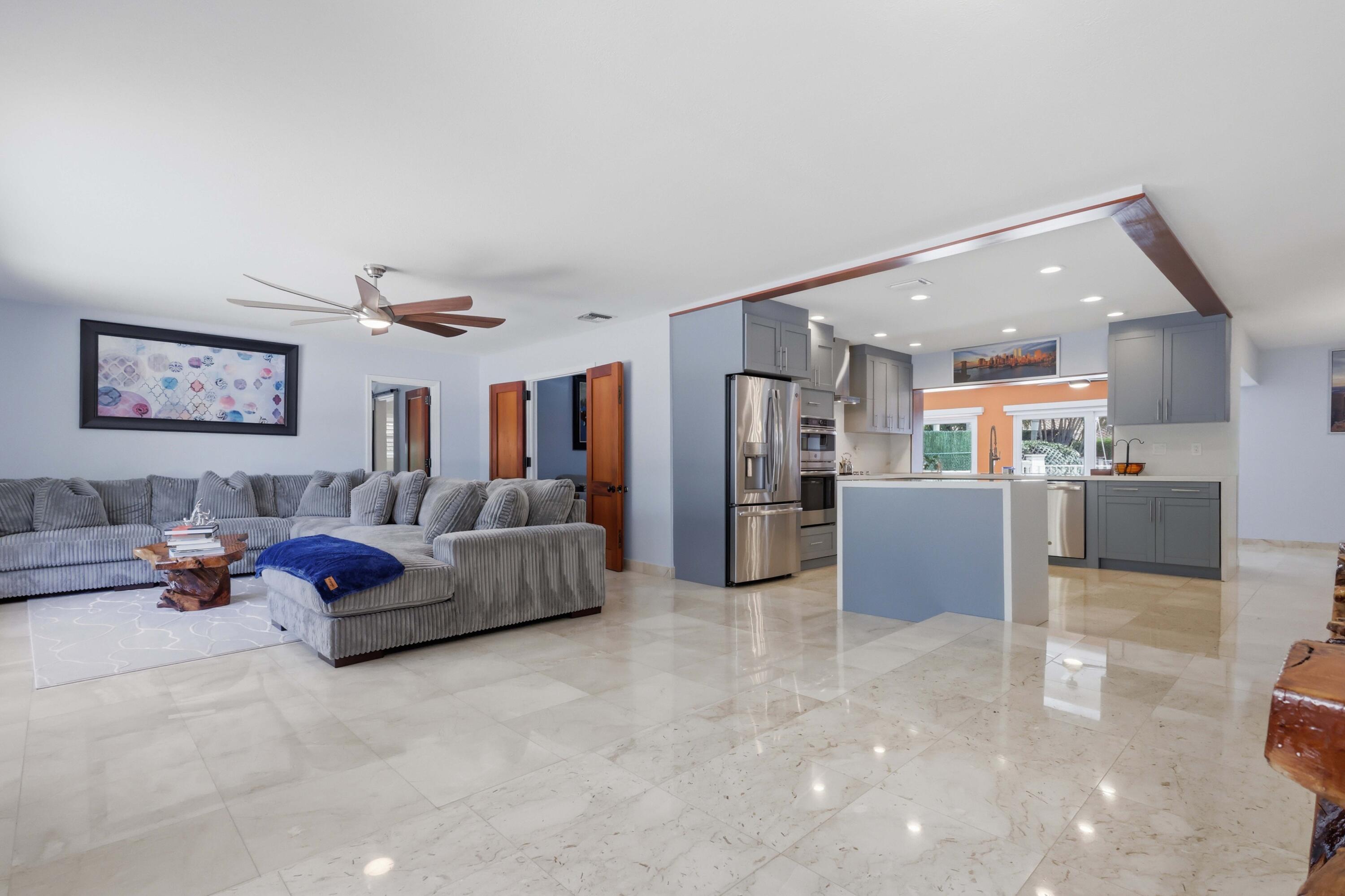 BERMUDA-RIVIERA SUB OF GALT - Residential
