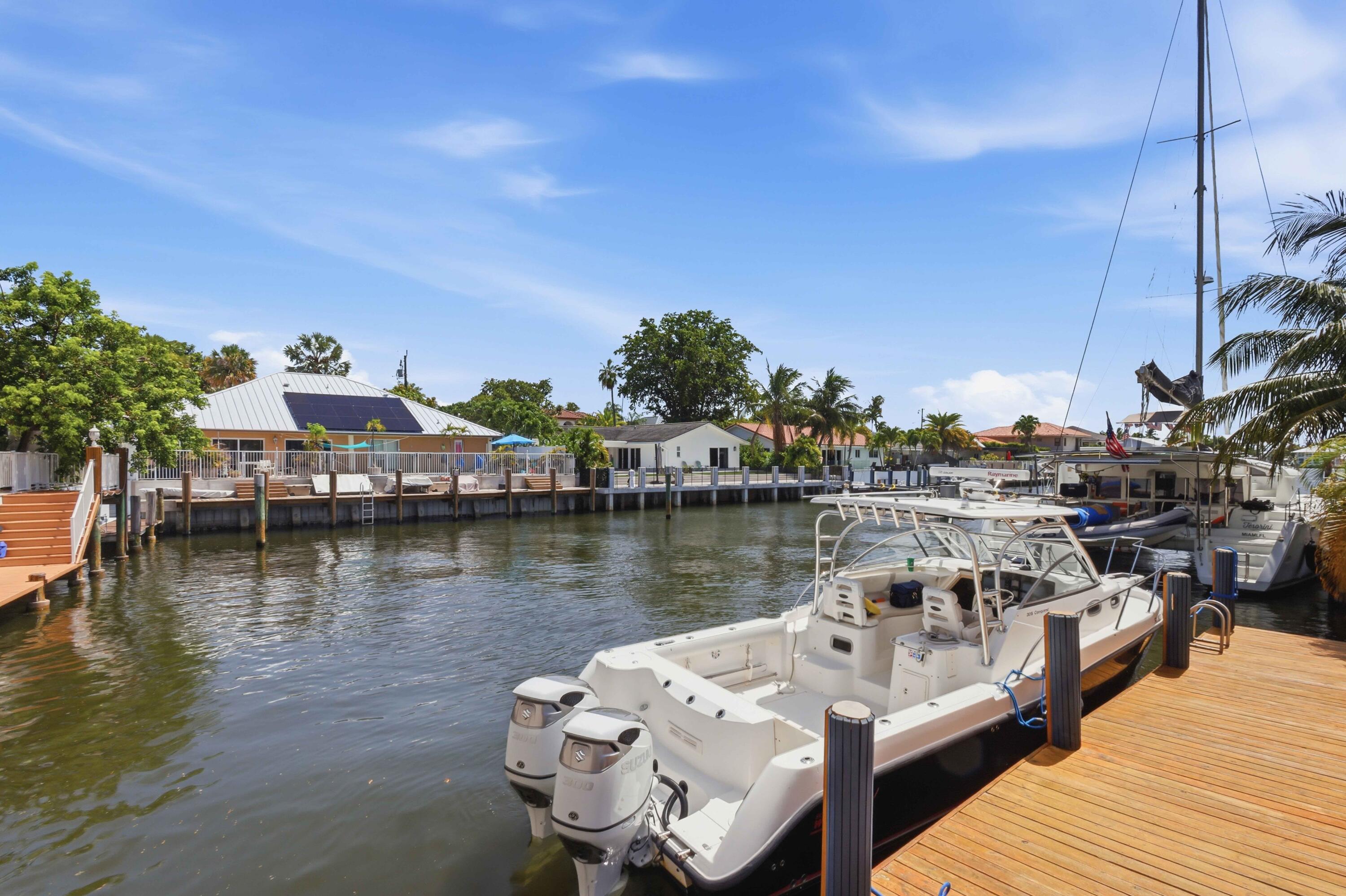 BERMUDA-RIVIERA SUB OF GALT - Residential