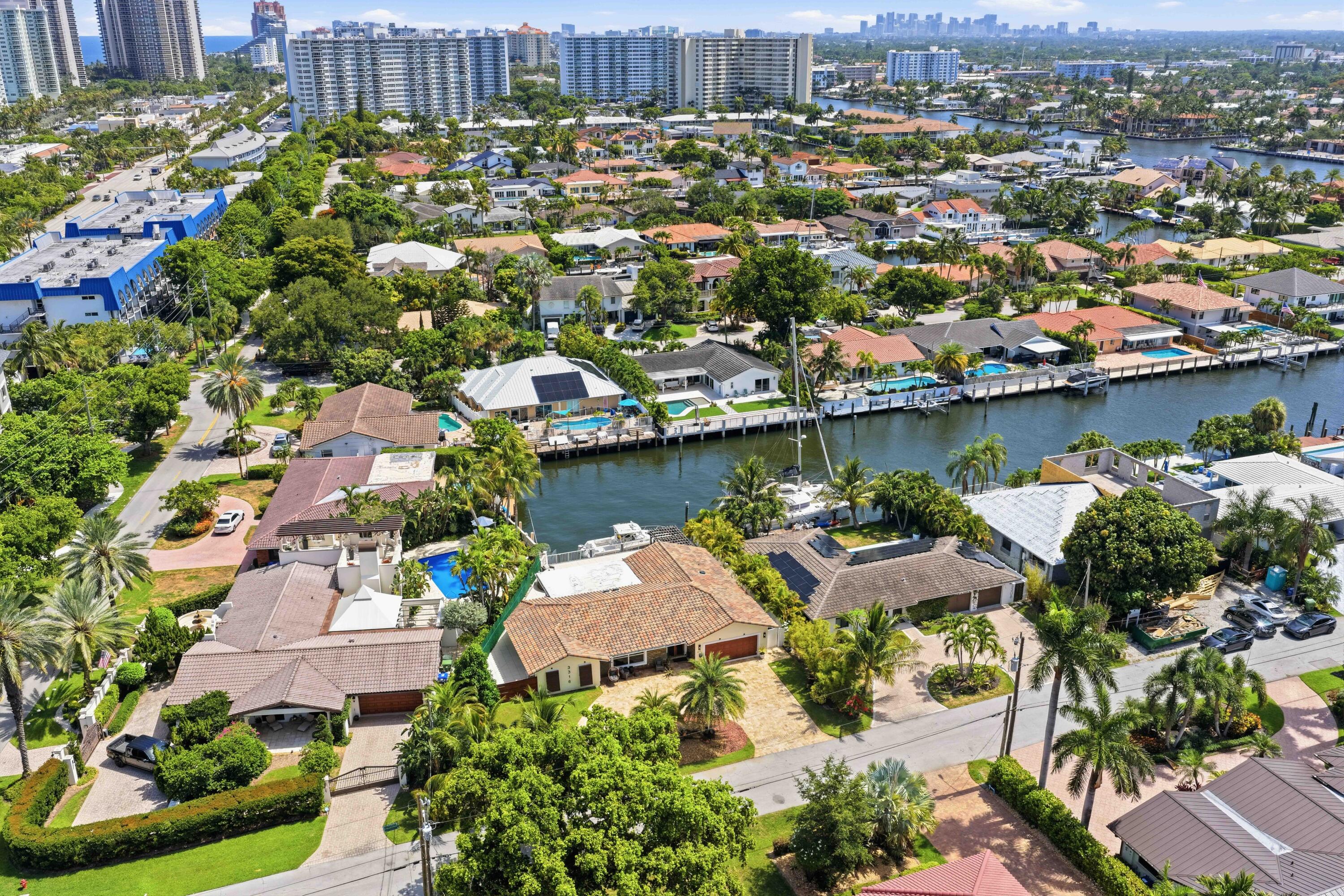 BERMUDA-RIVIERA SUB OF GALT - Residential